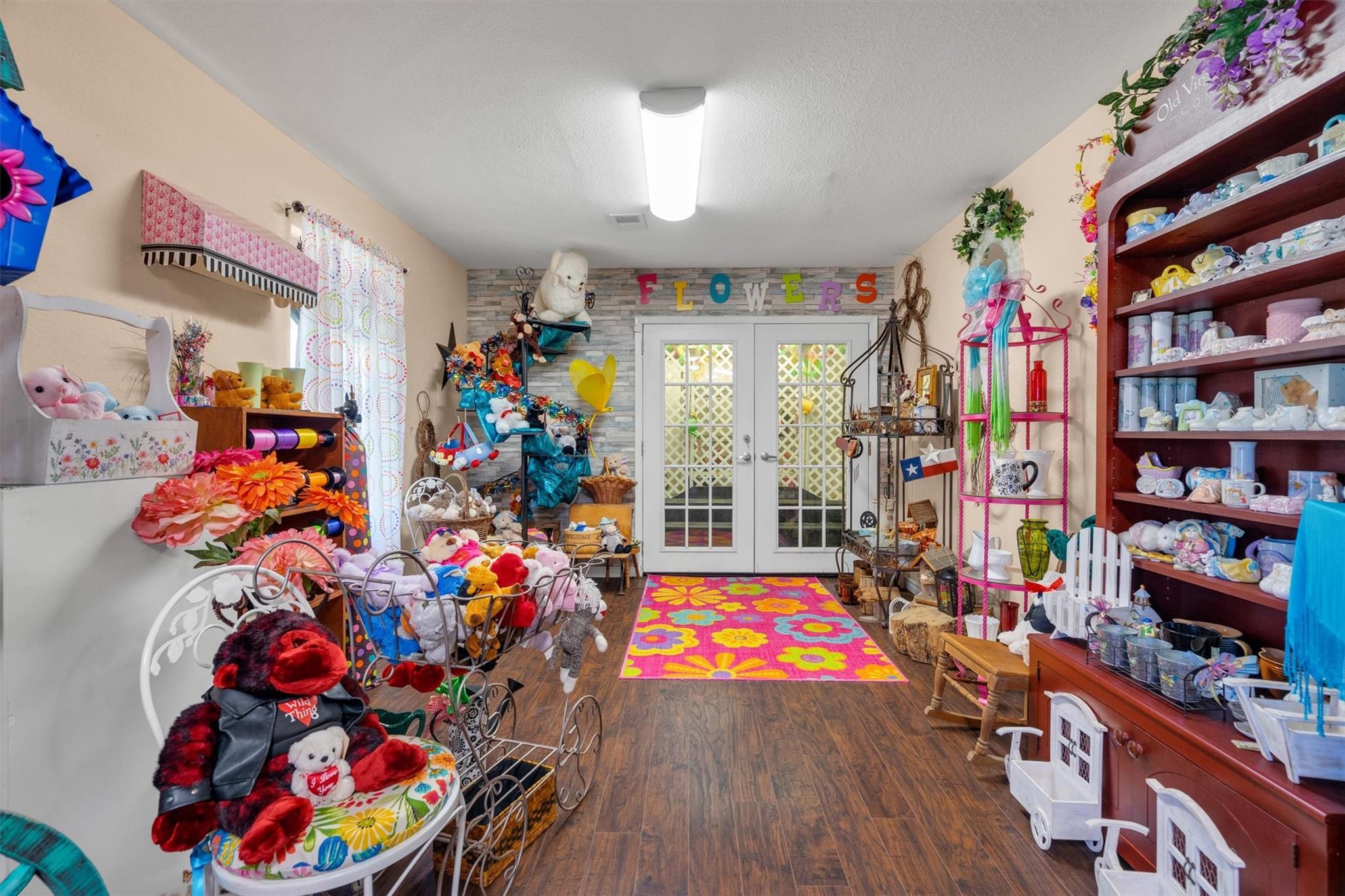 main property photo 13
