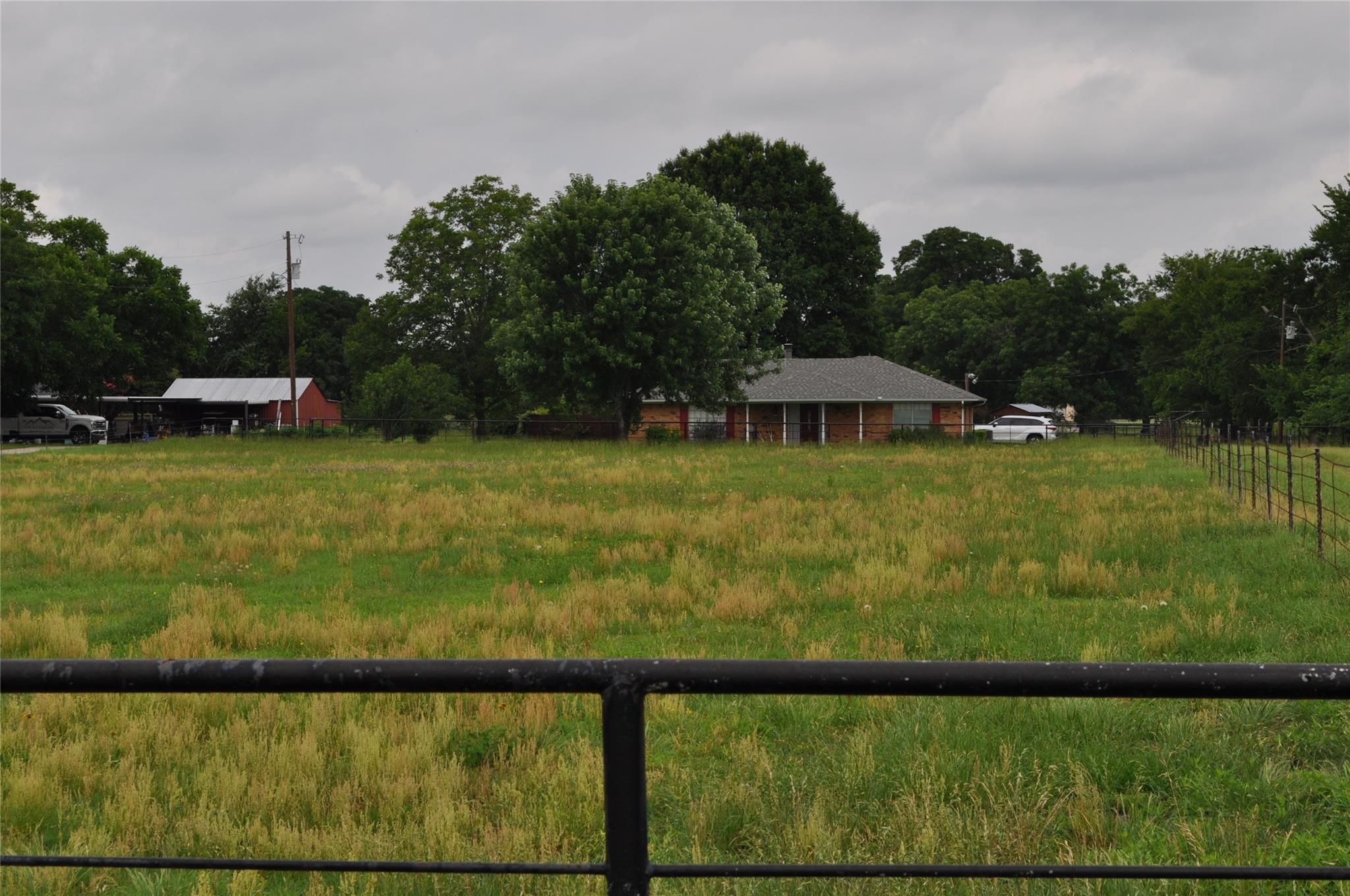main property photo 29