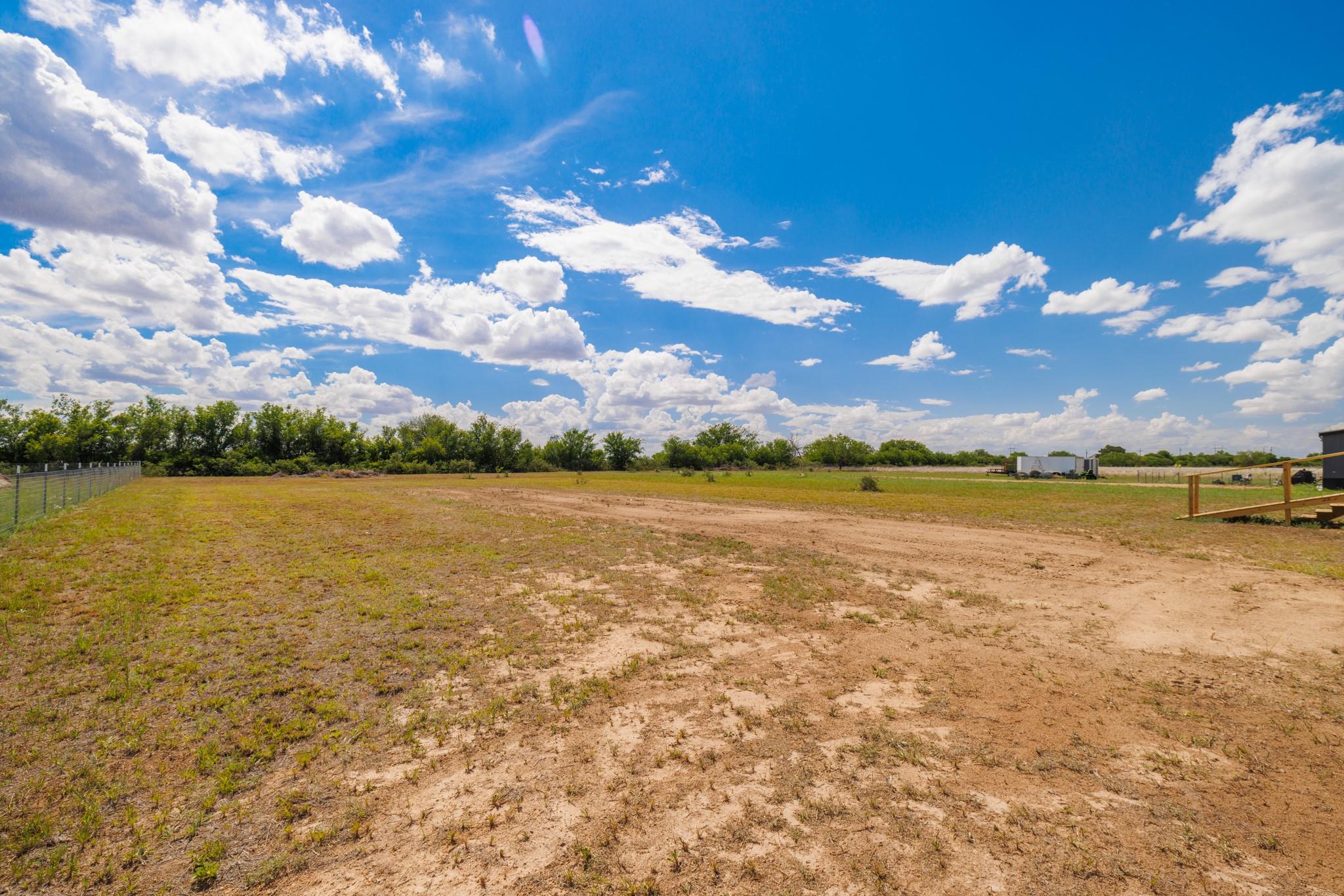 main property photo 35