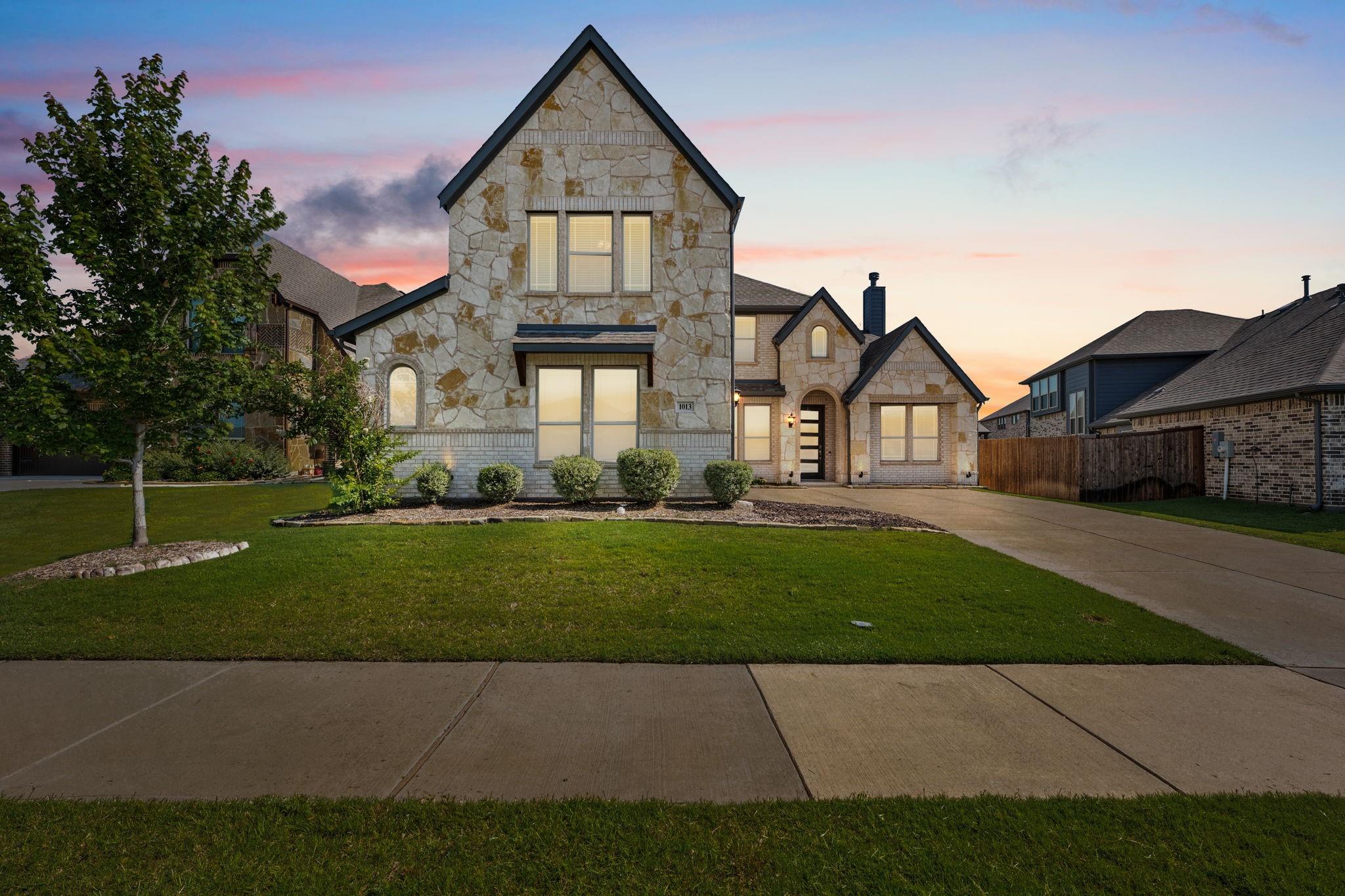 main property photo 5