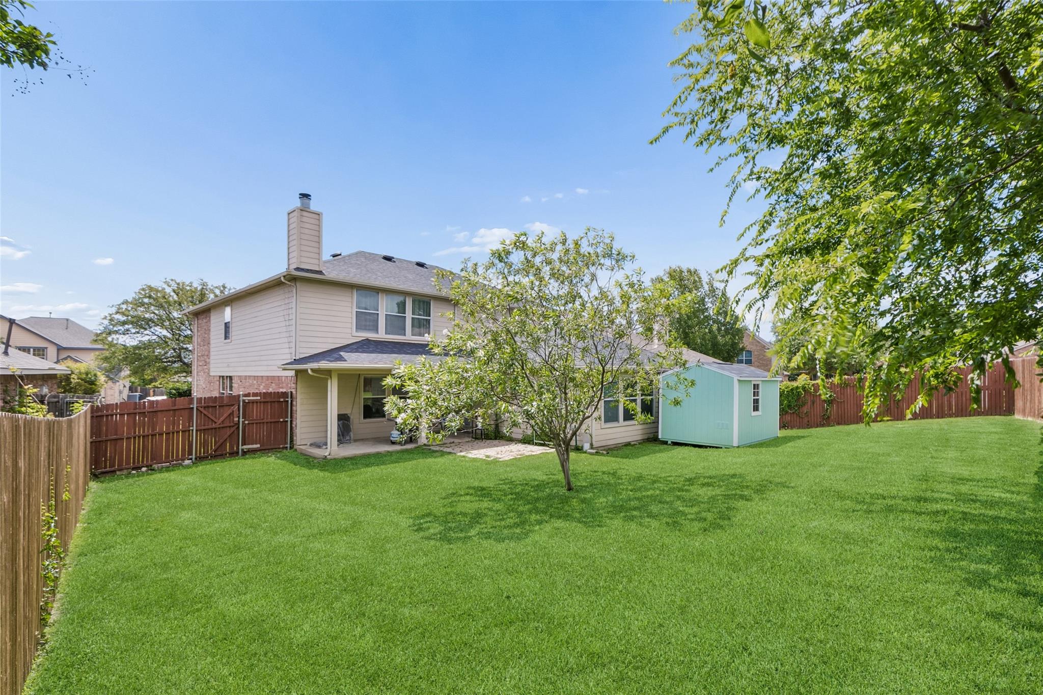 main property photo 27
