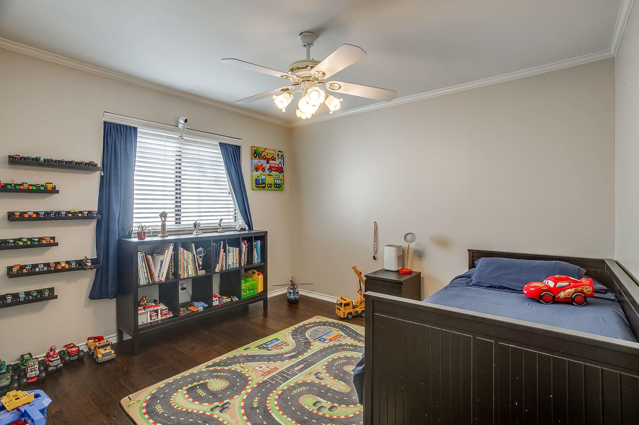 main property photo 22