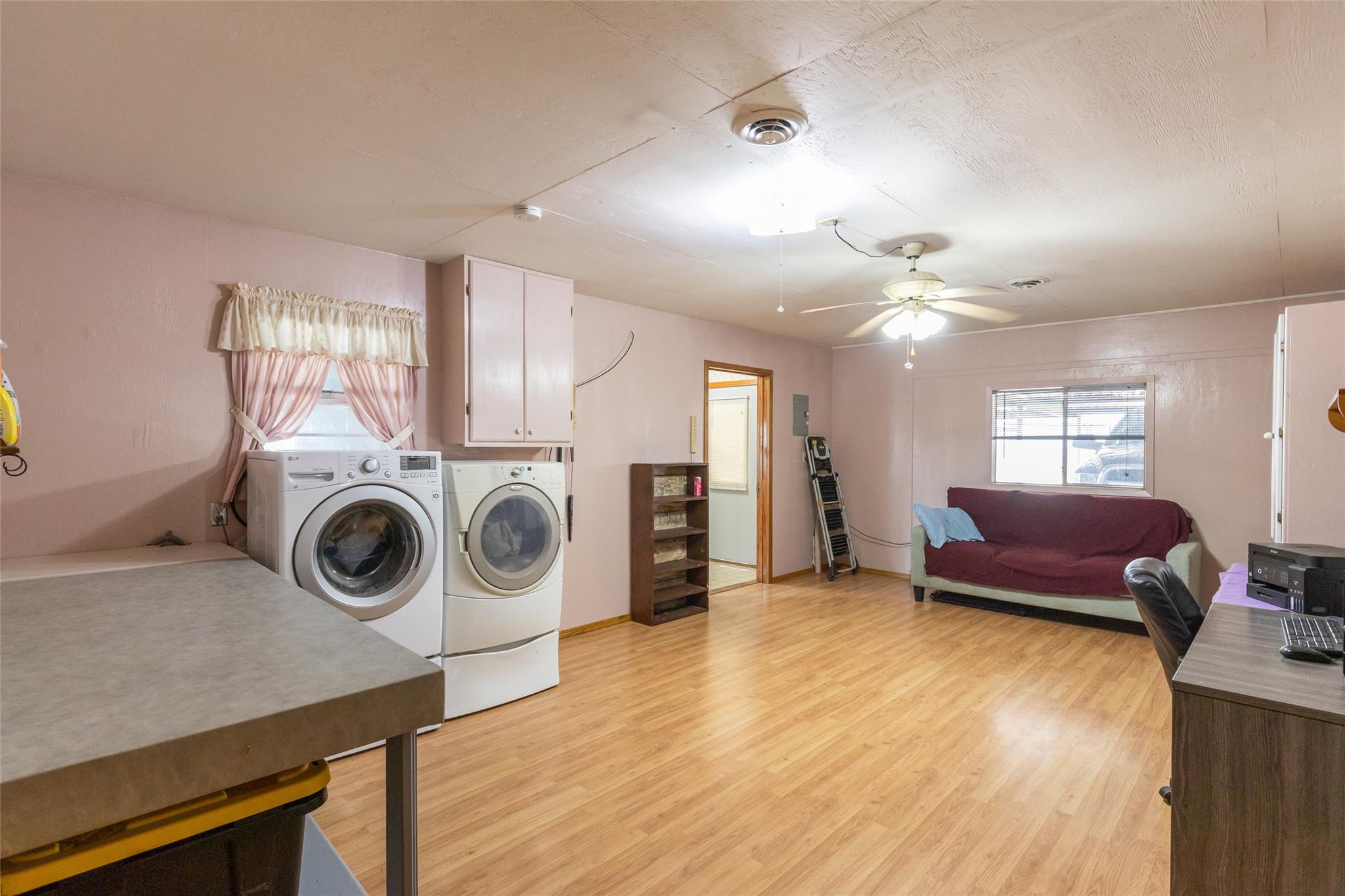 main property photo 7