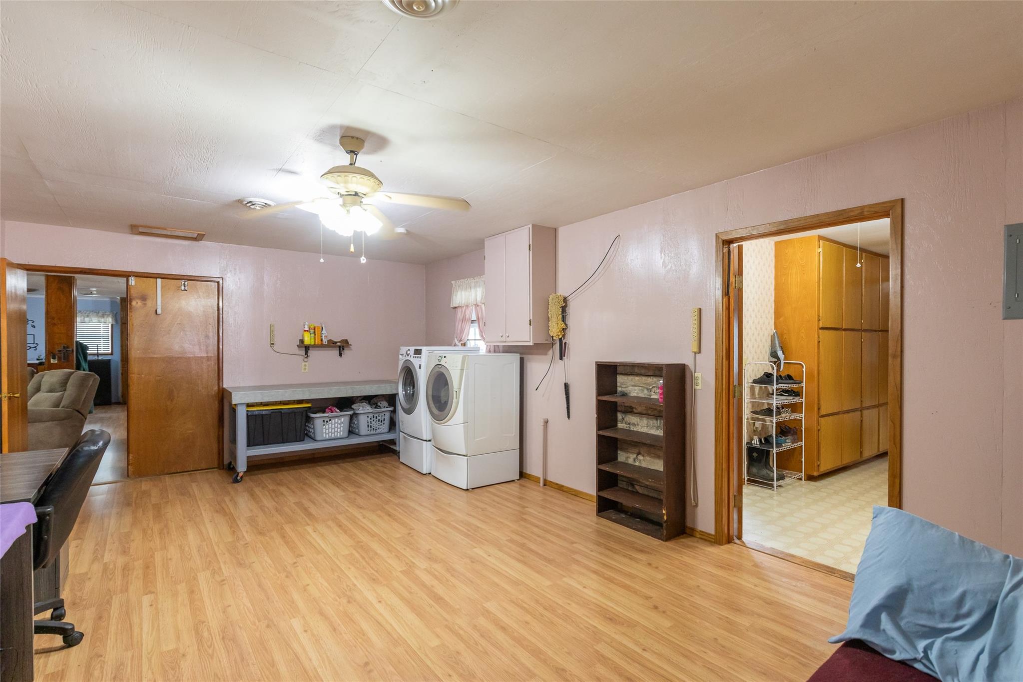 main property photo 8