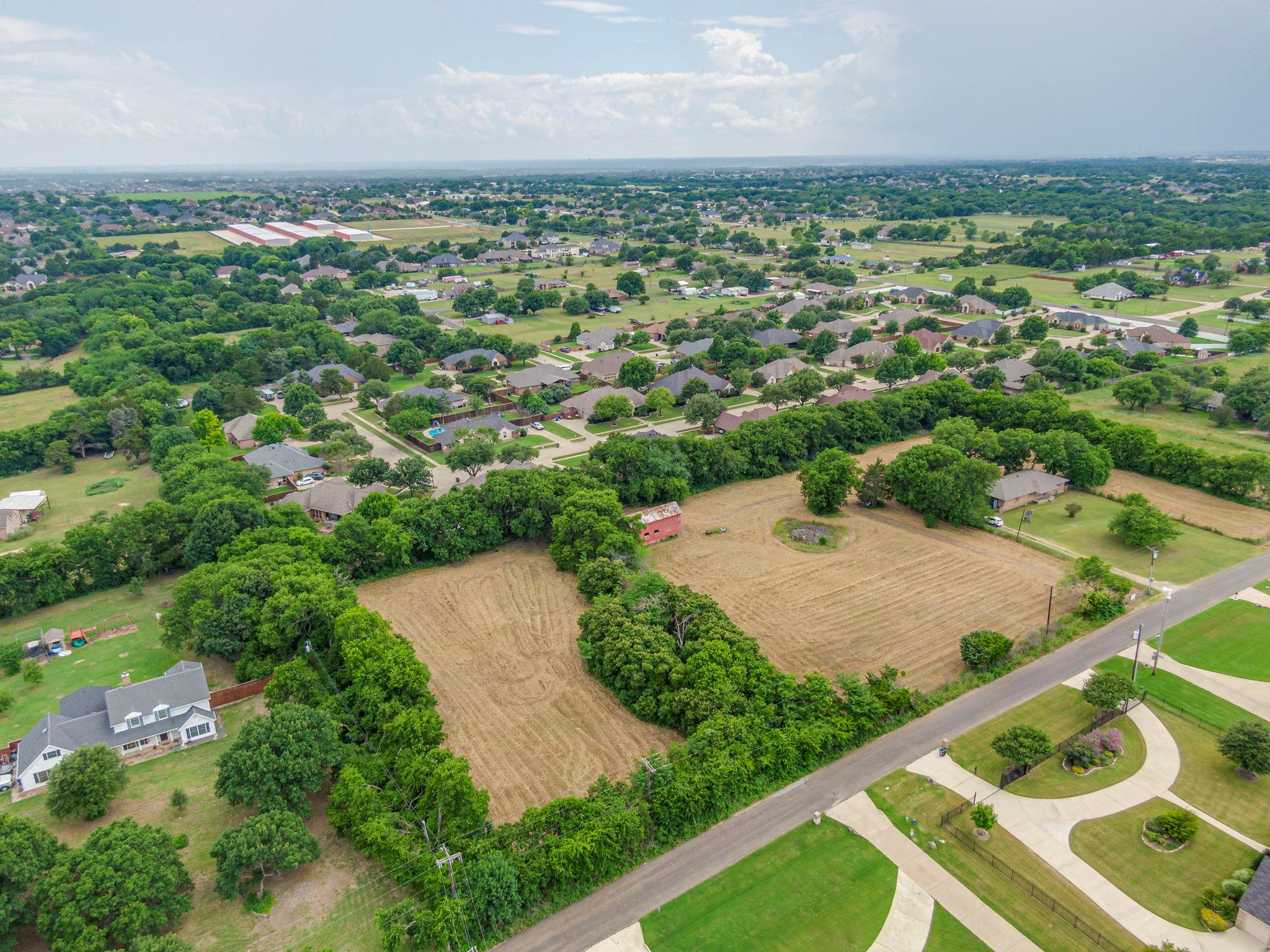 main property photo 16