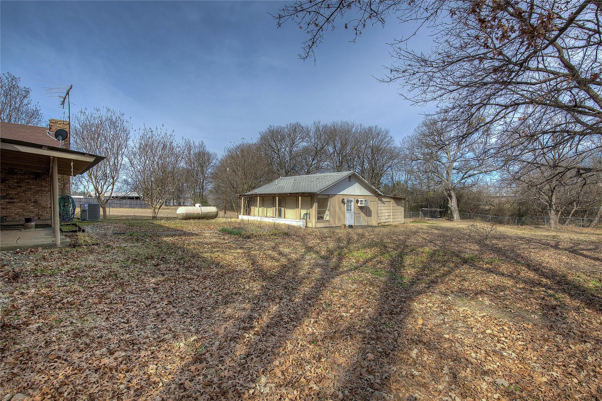 main property photo 30
