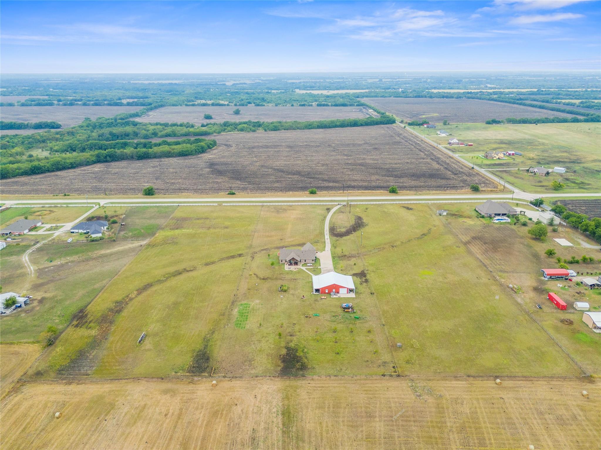 main property photo 6