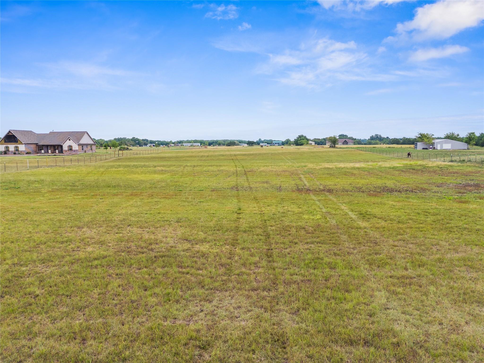 main property photo 8