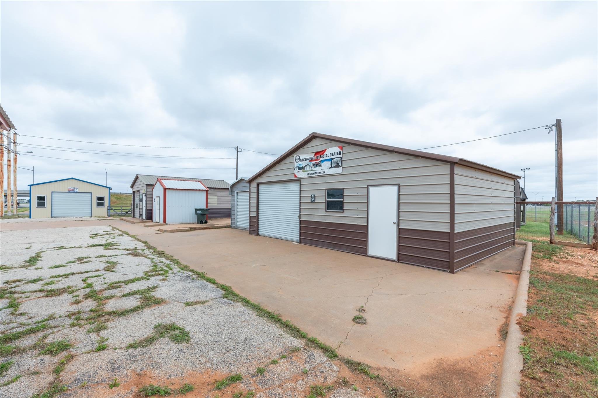main property photo 8