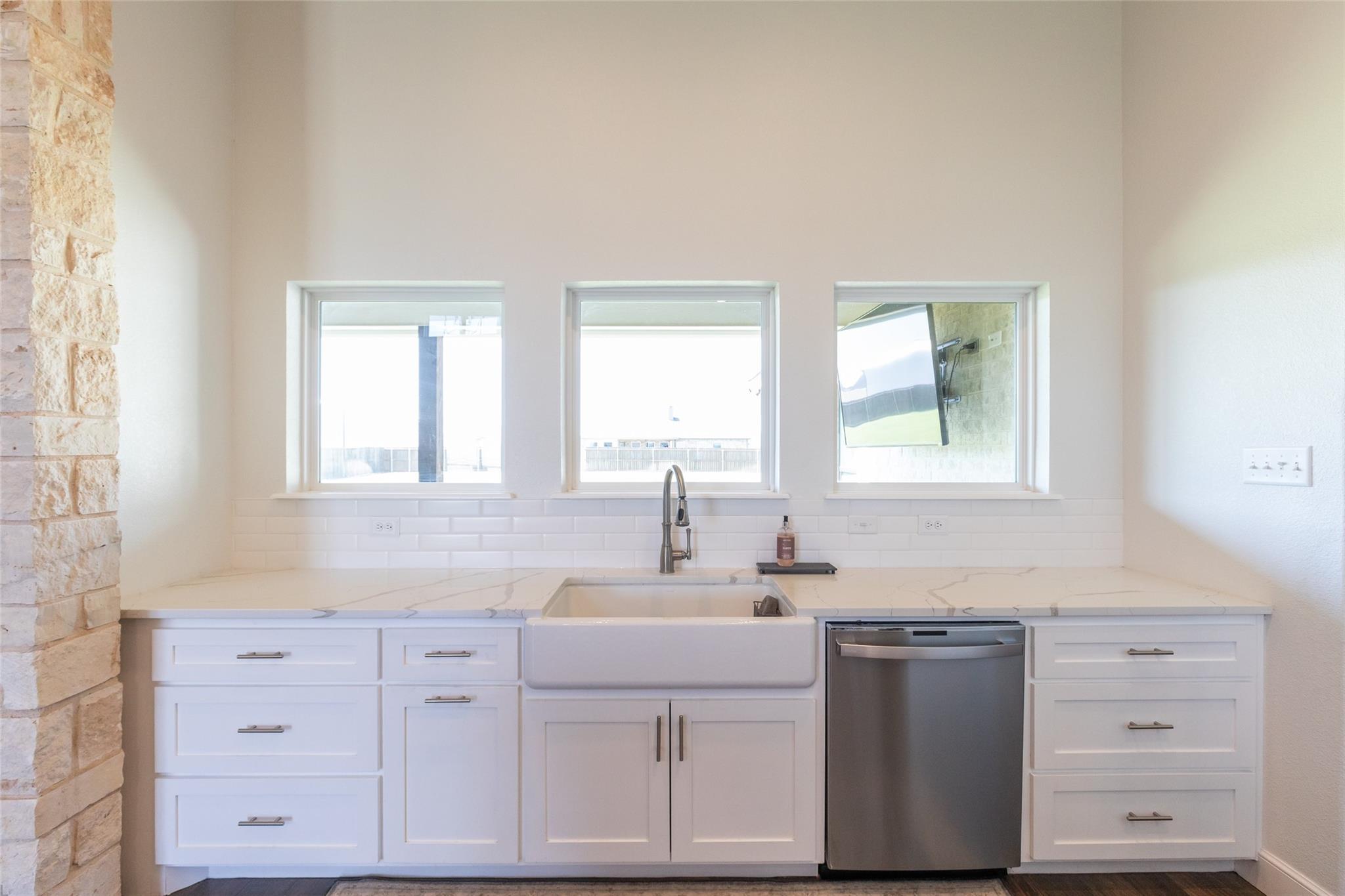 property viewer photo 13