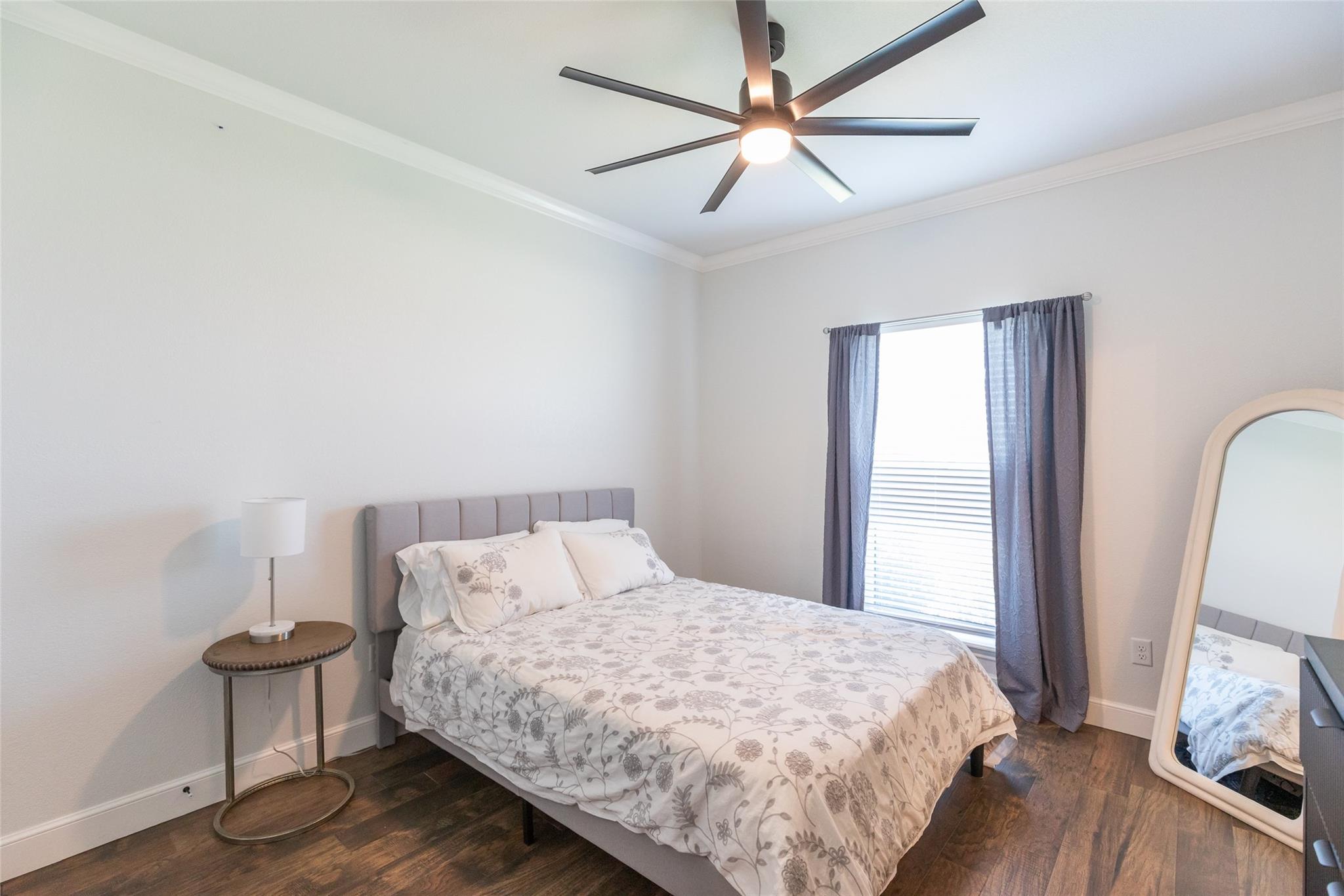 property viewer photo 25