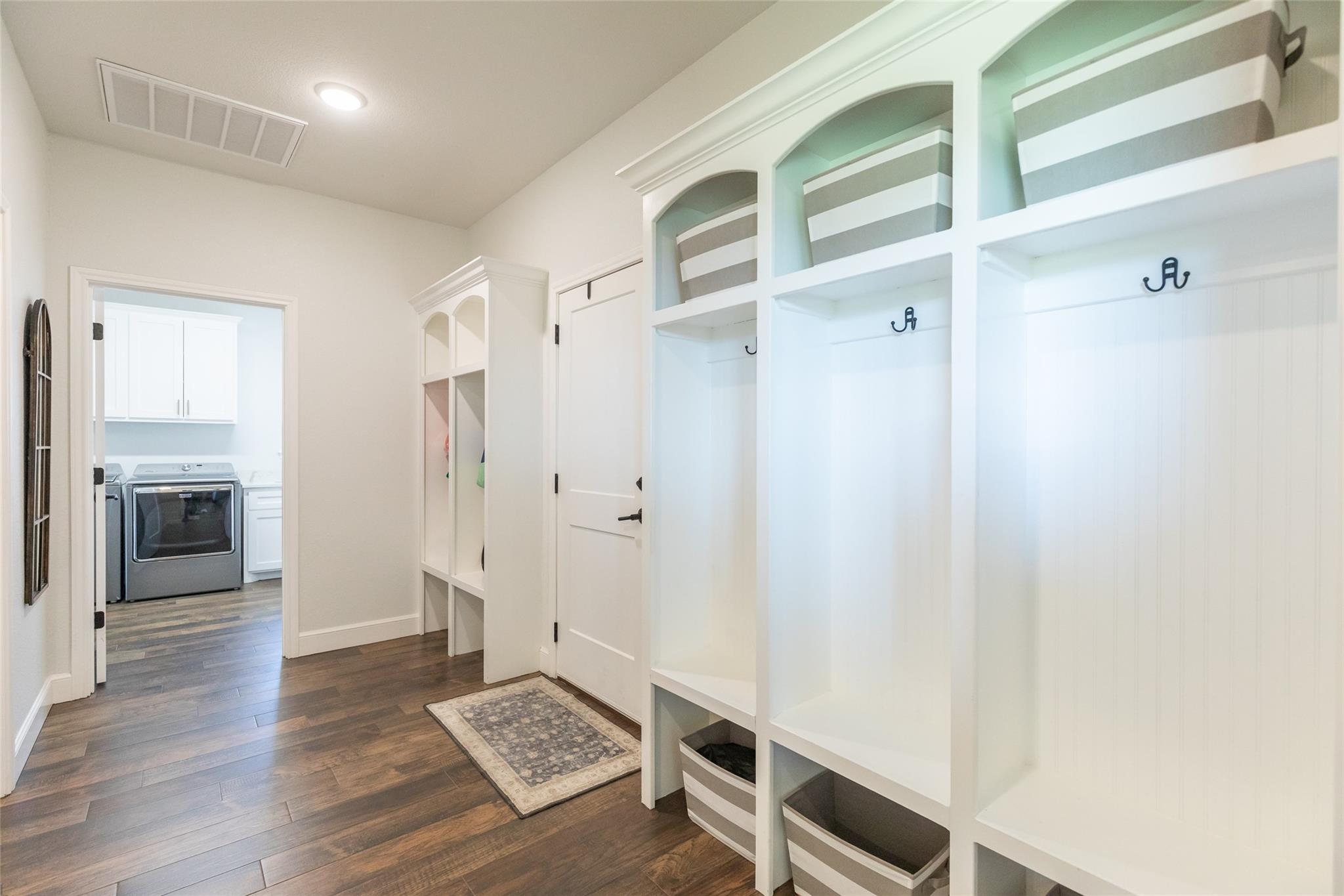 property viewer photo 33