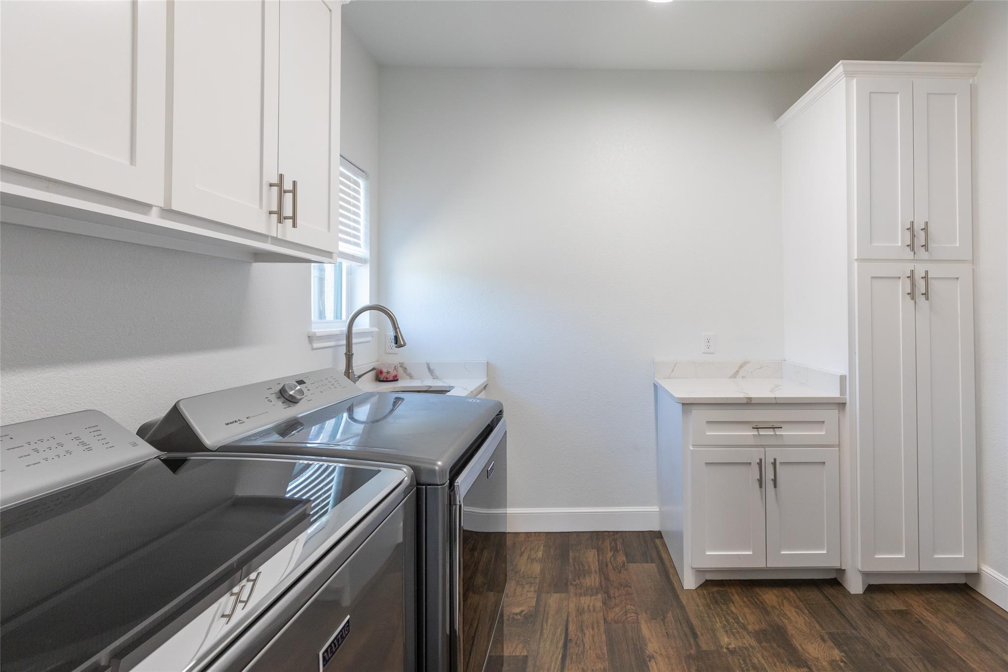 property viewer photo 36