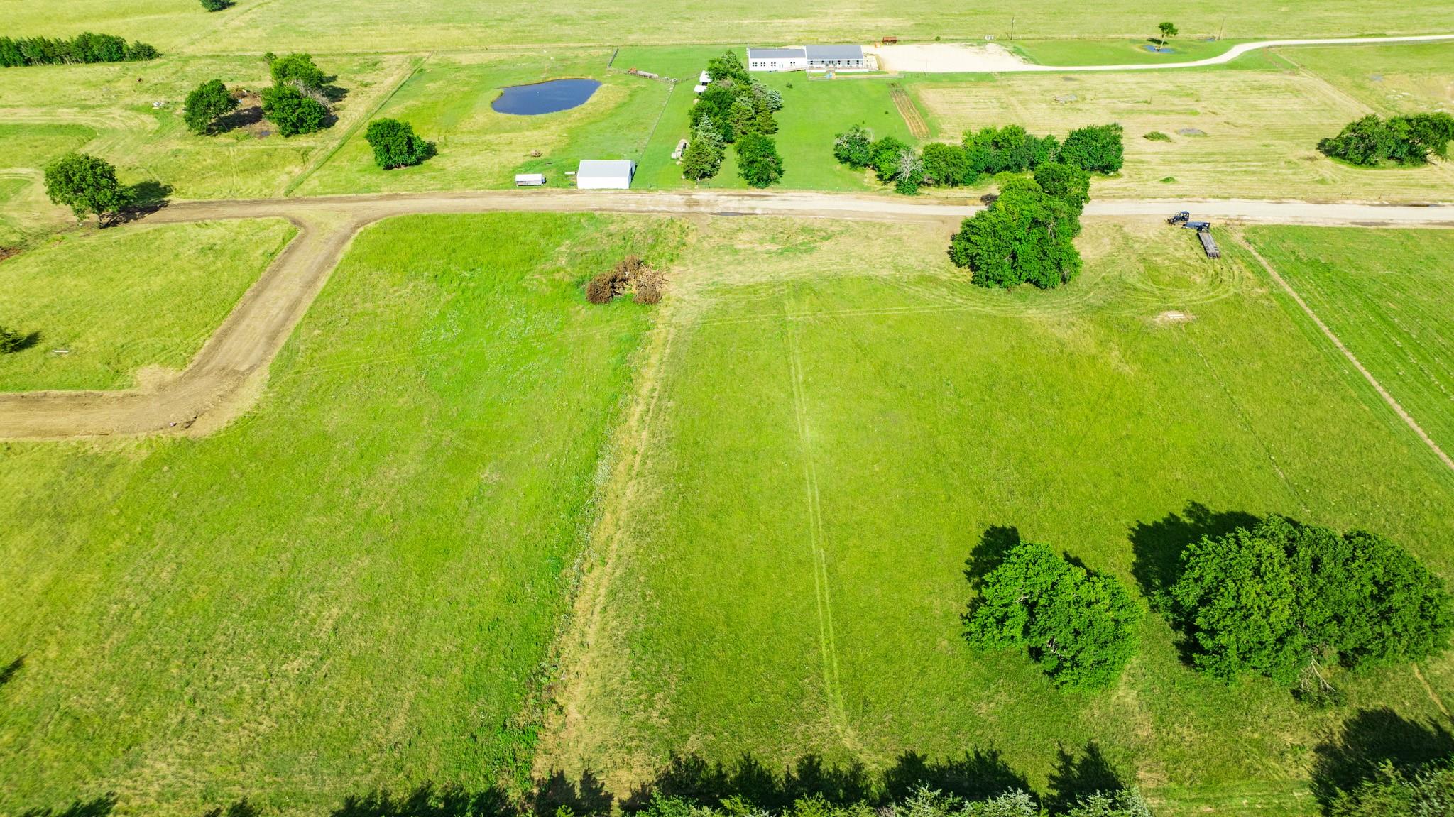 main property photo 8