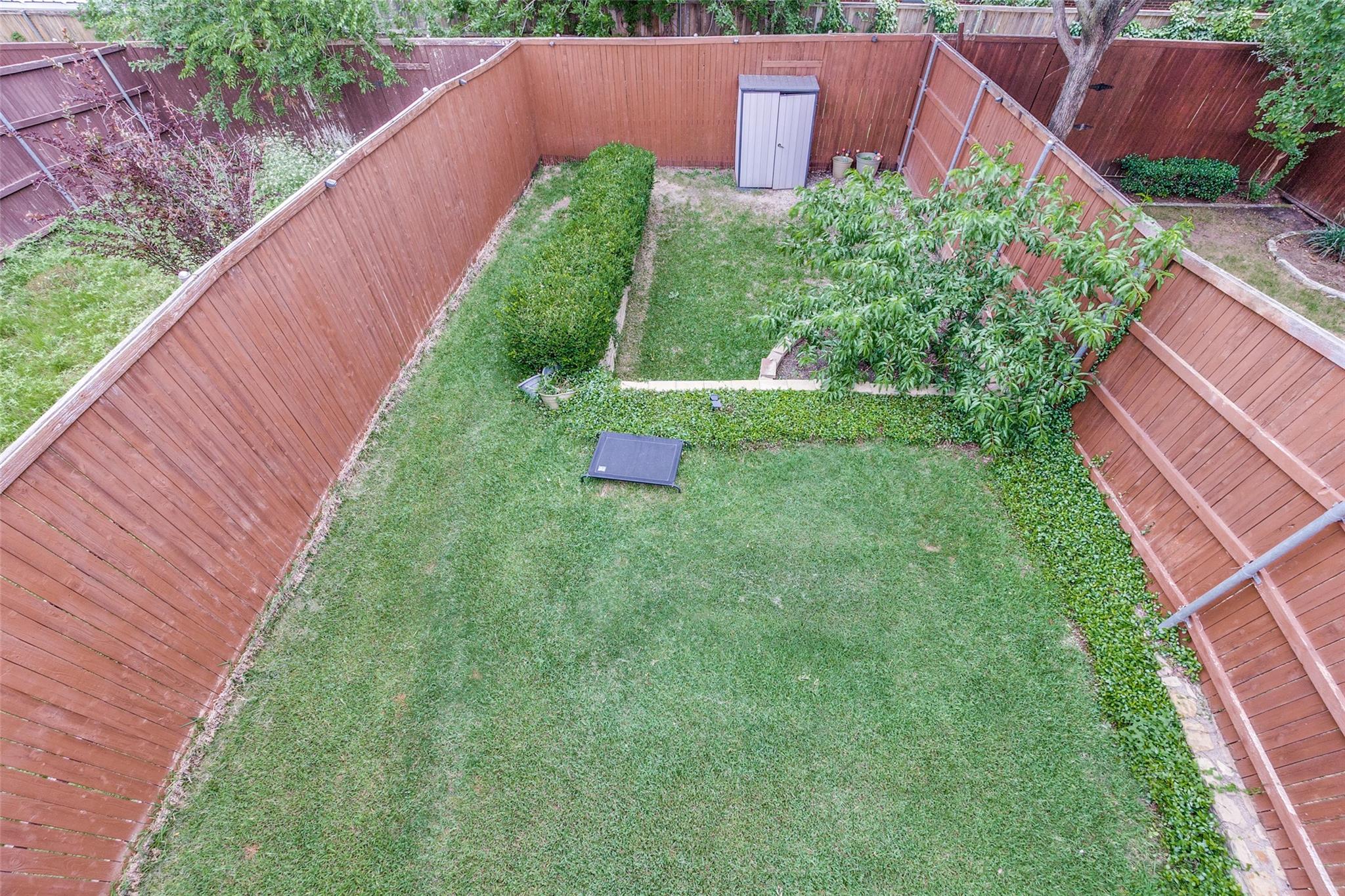 main property photo 31