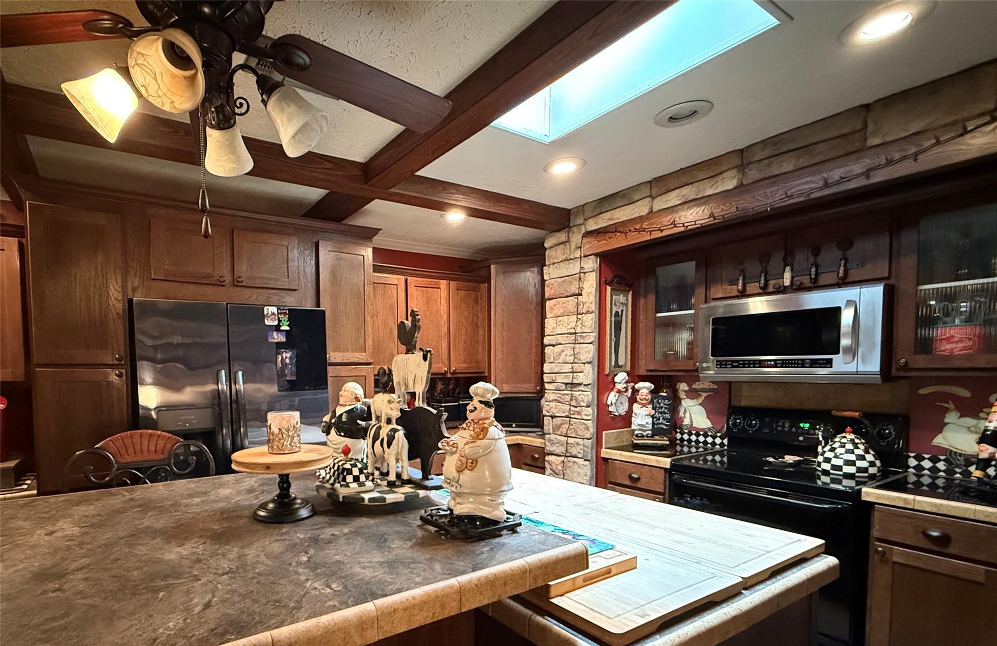 main property photo 20
