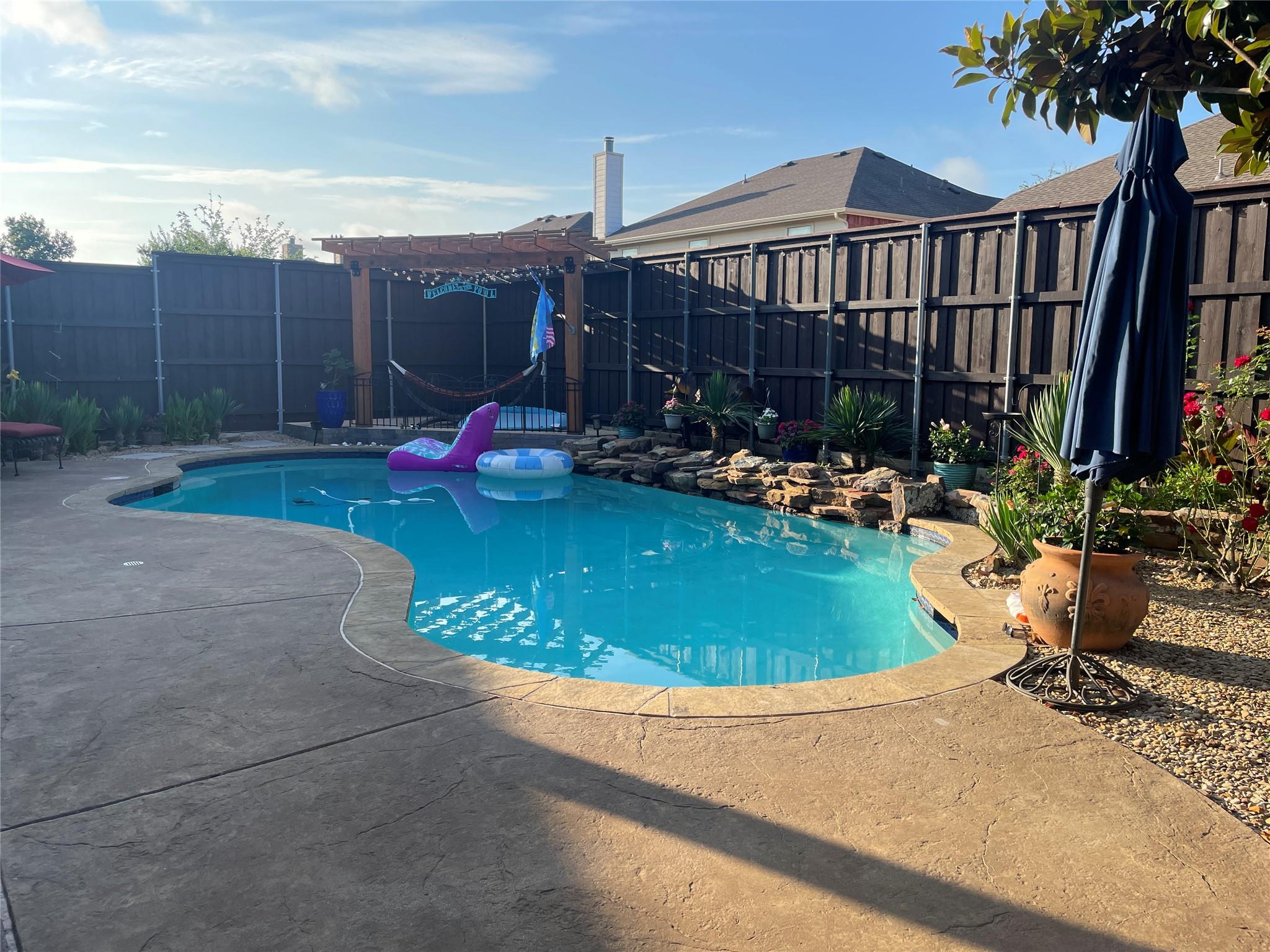 main property photo 26