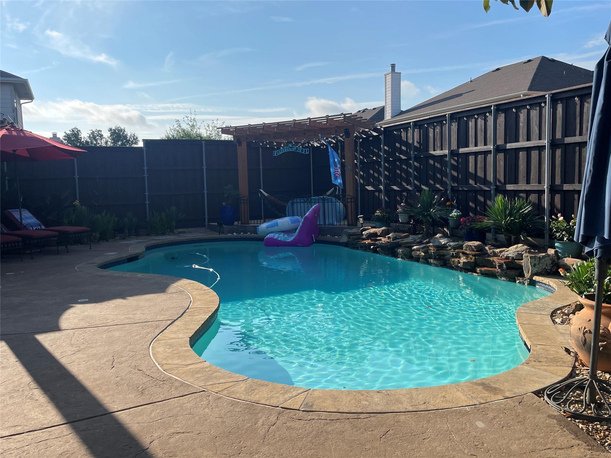 main property photo 35