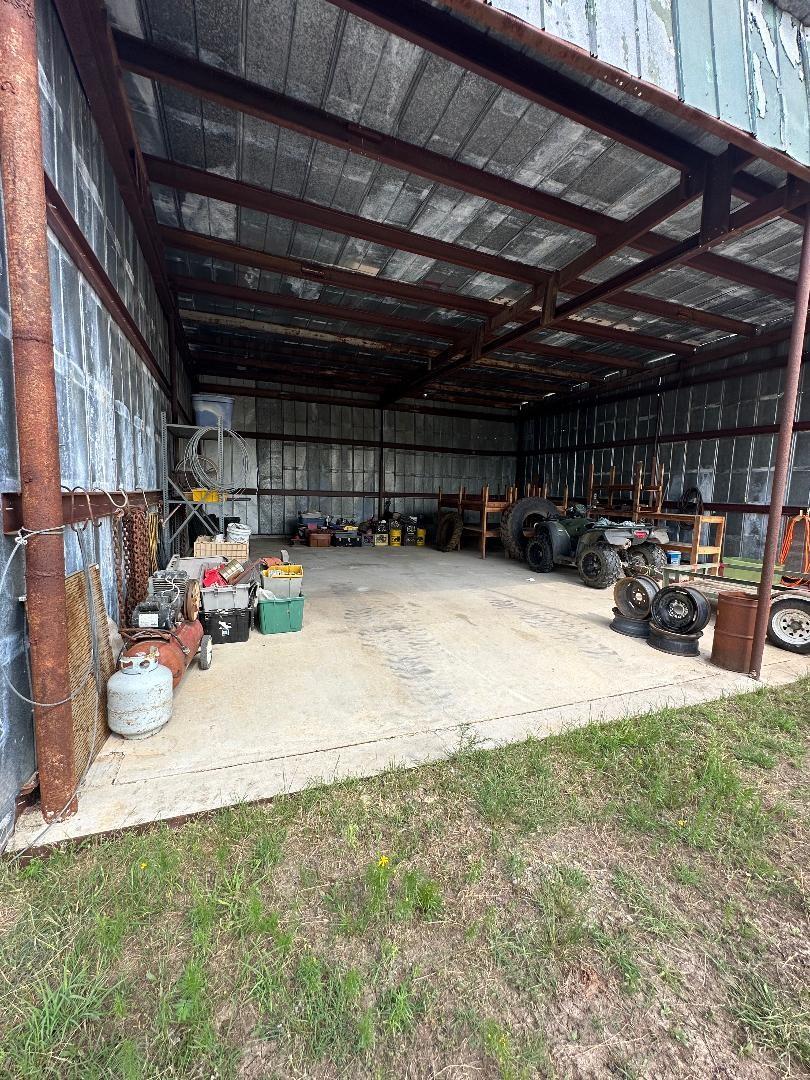 main property photo 6