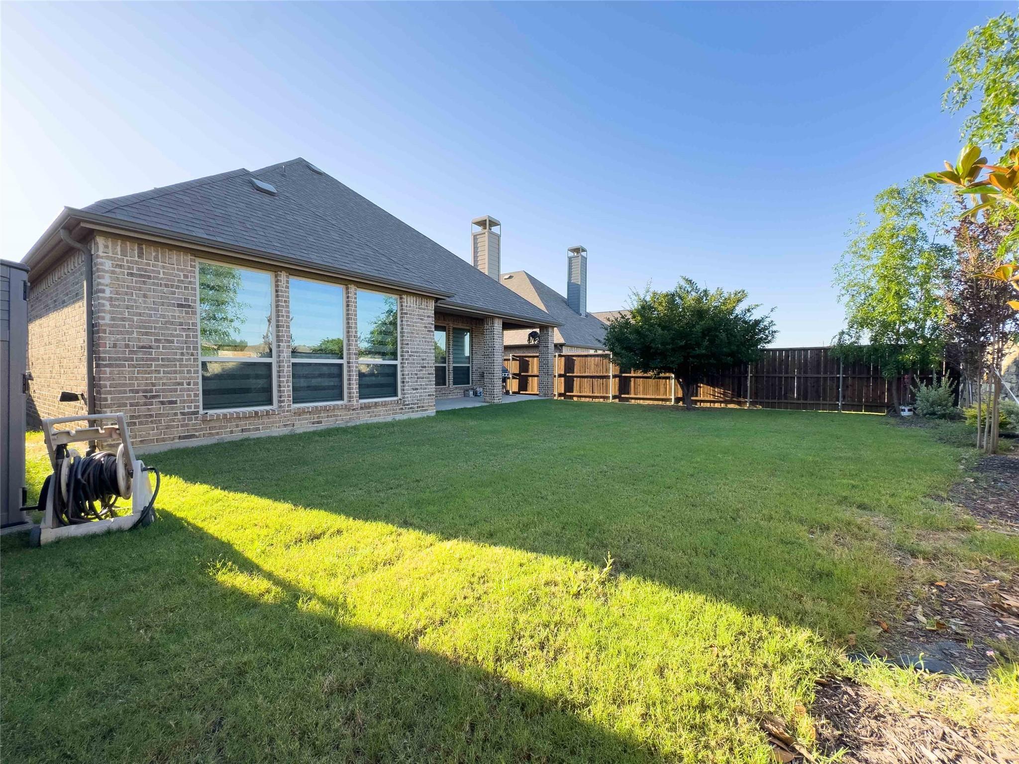 main property photo 20