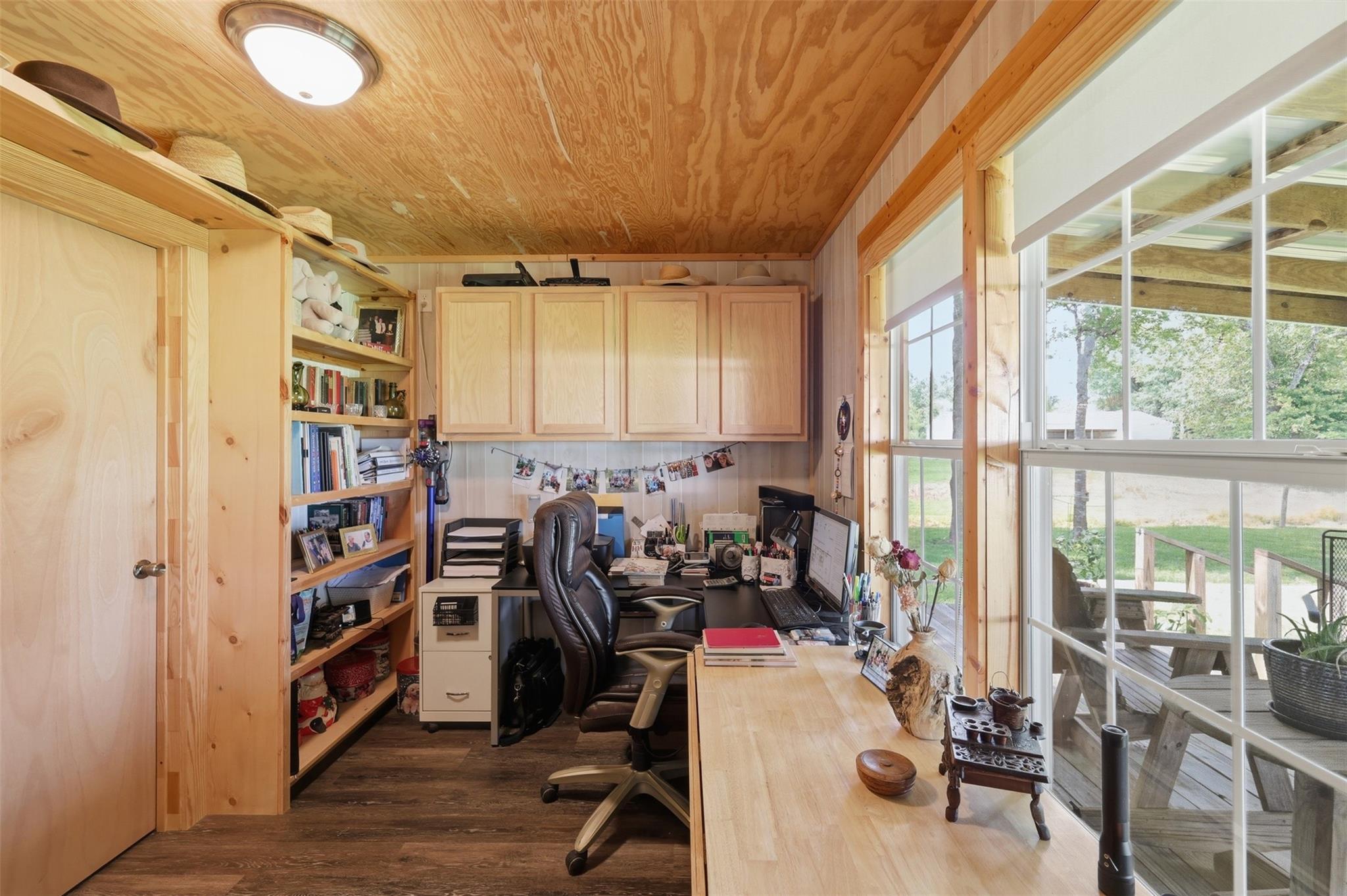 main property photo 18
