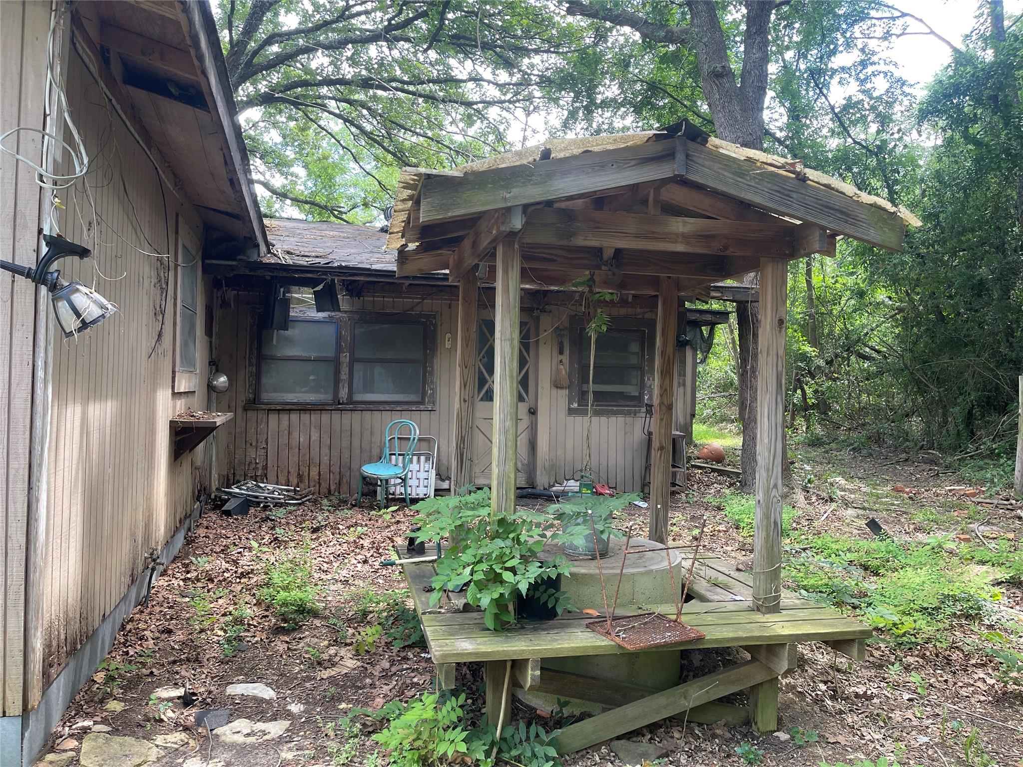 main property photo 12