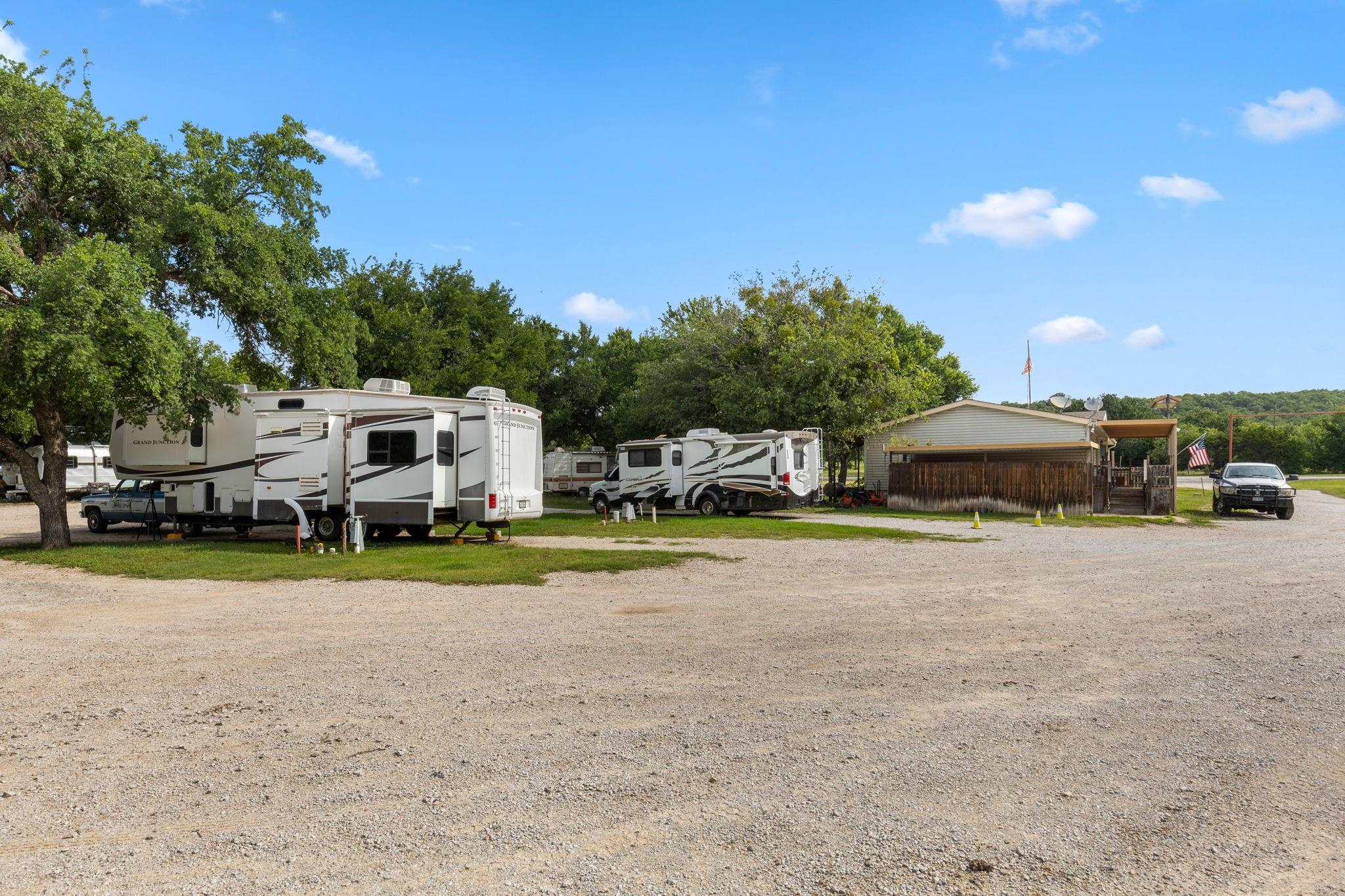 main property photo 24