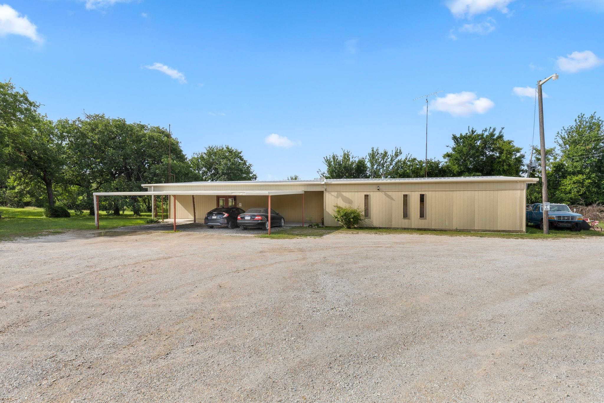 main property photo 8