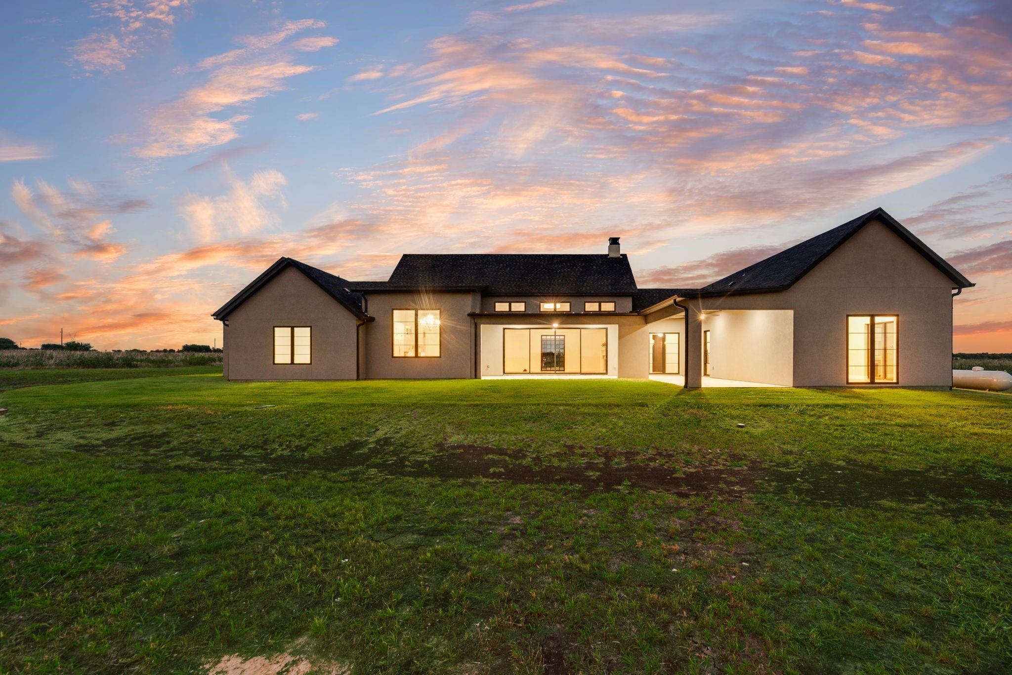 main property photo 36
