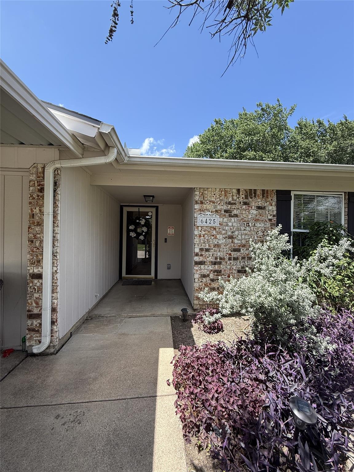 main property photo 6