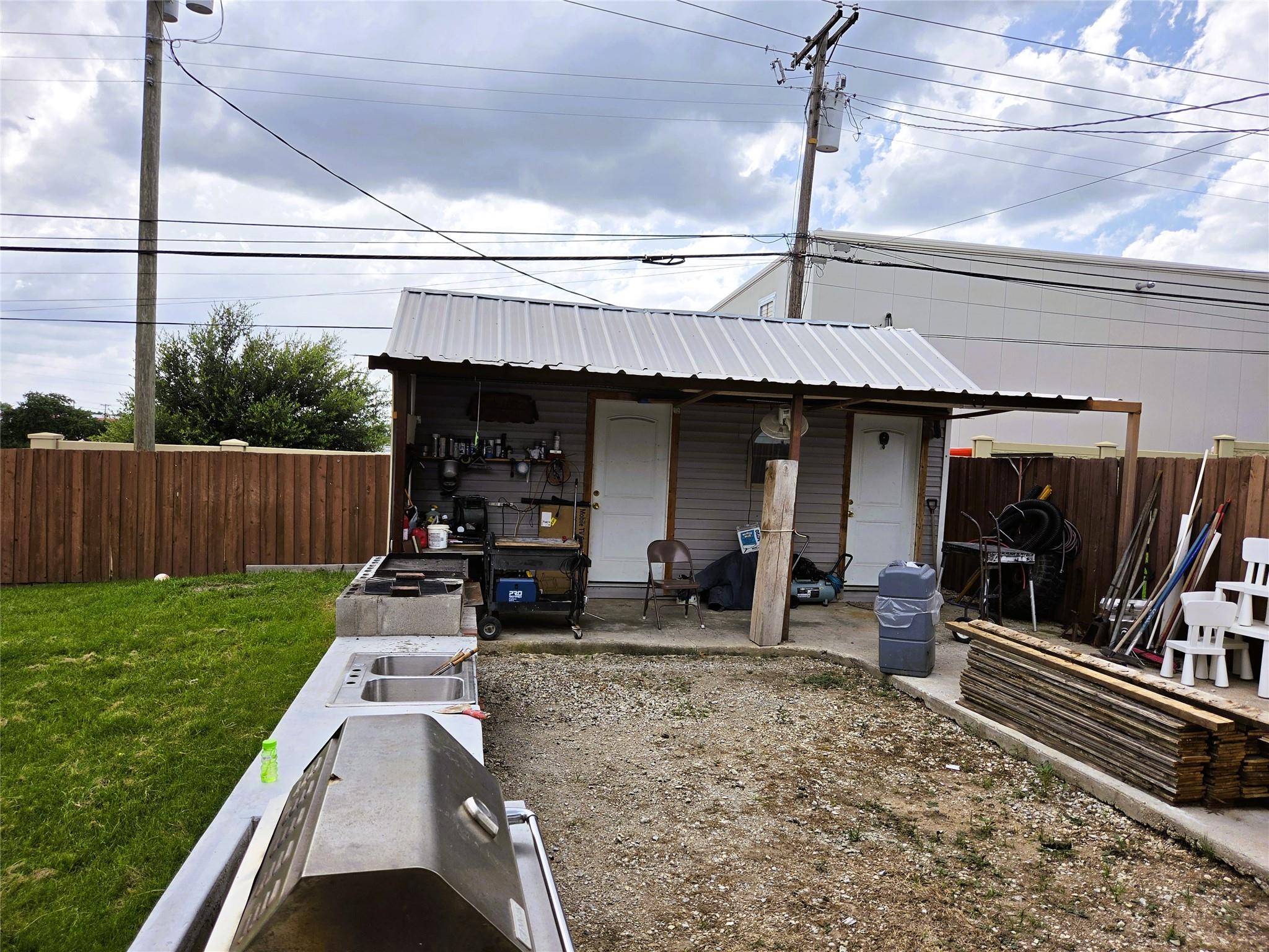main property photo 34