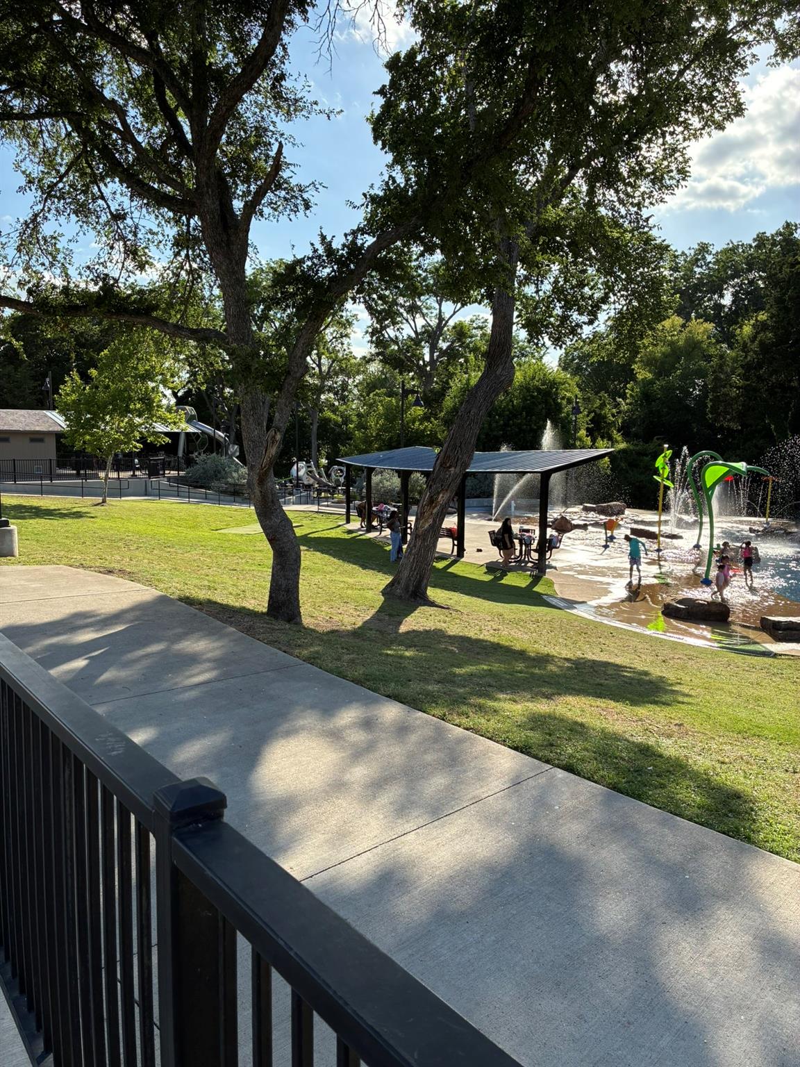 main property photo 33