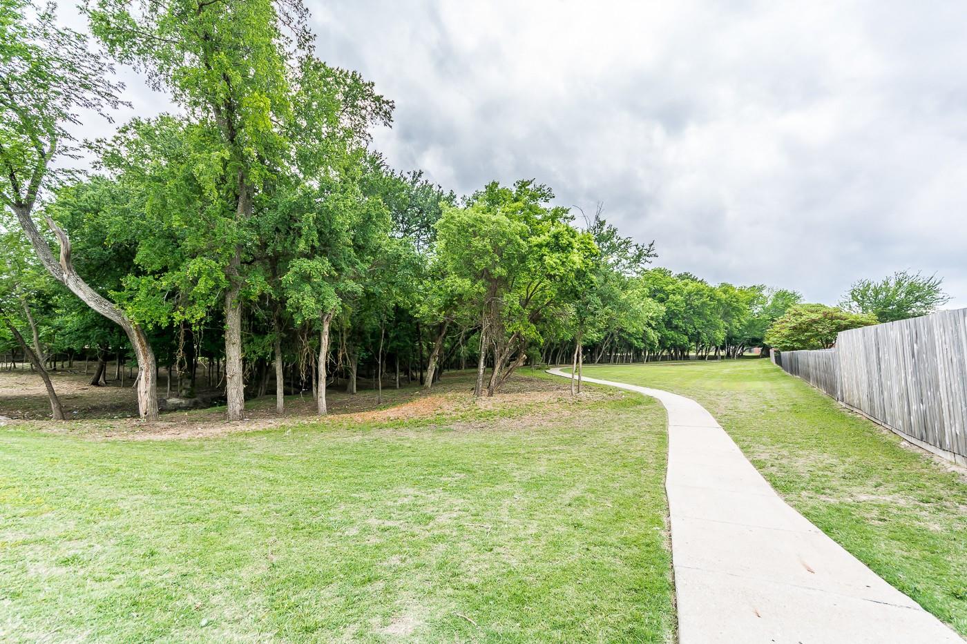 main property photo 25