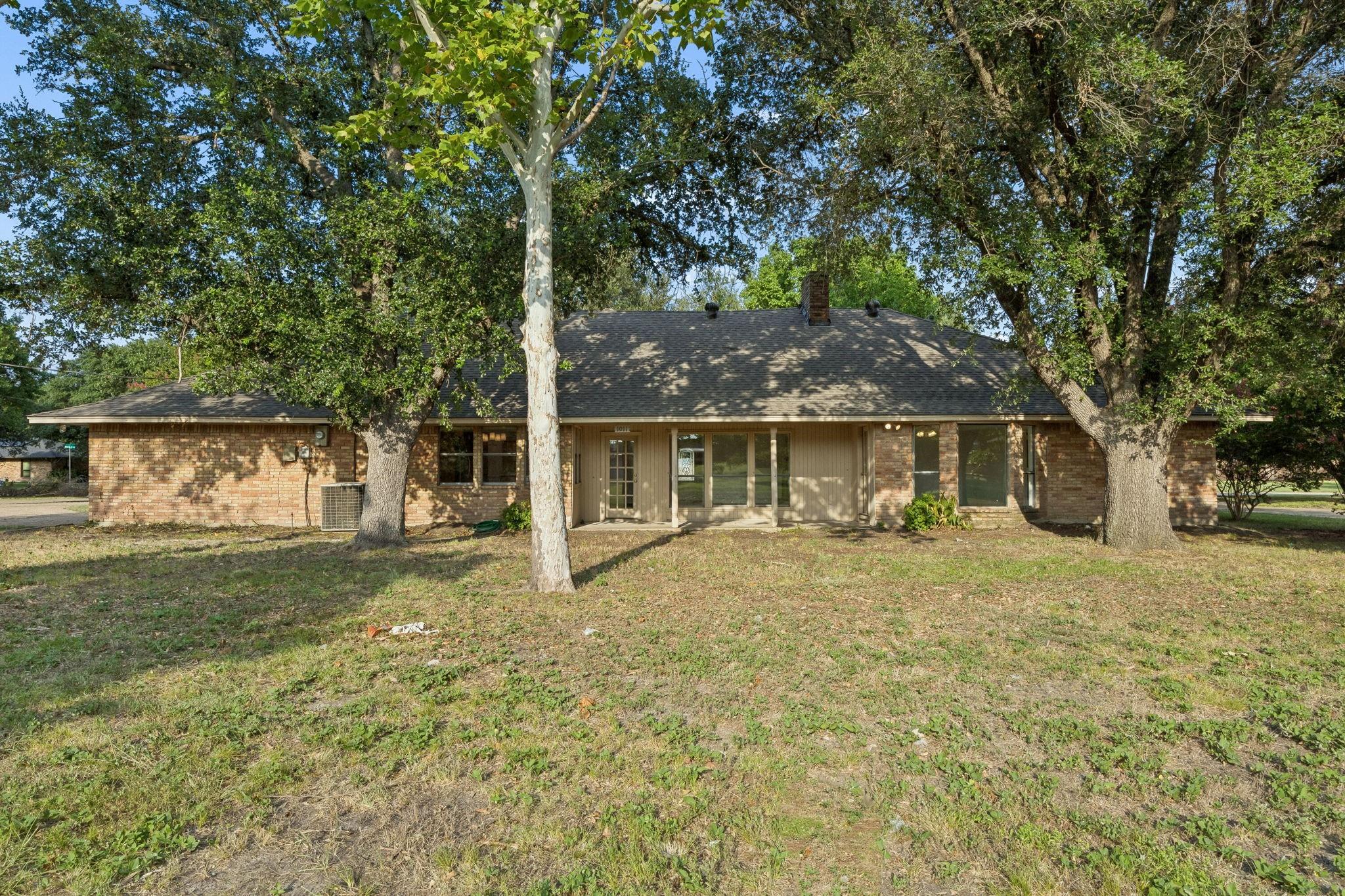 main property photo 31
