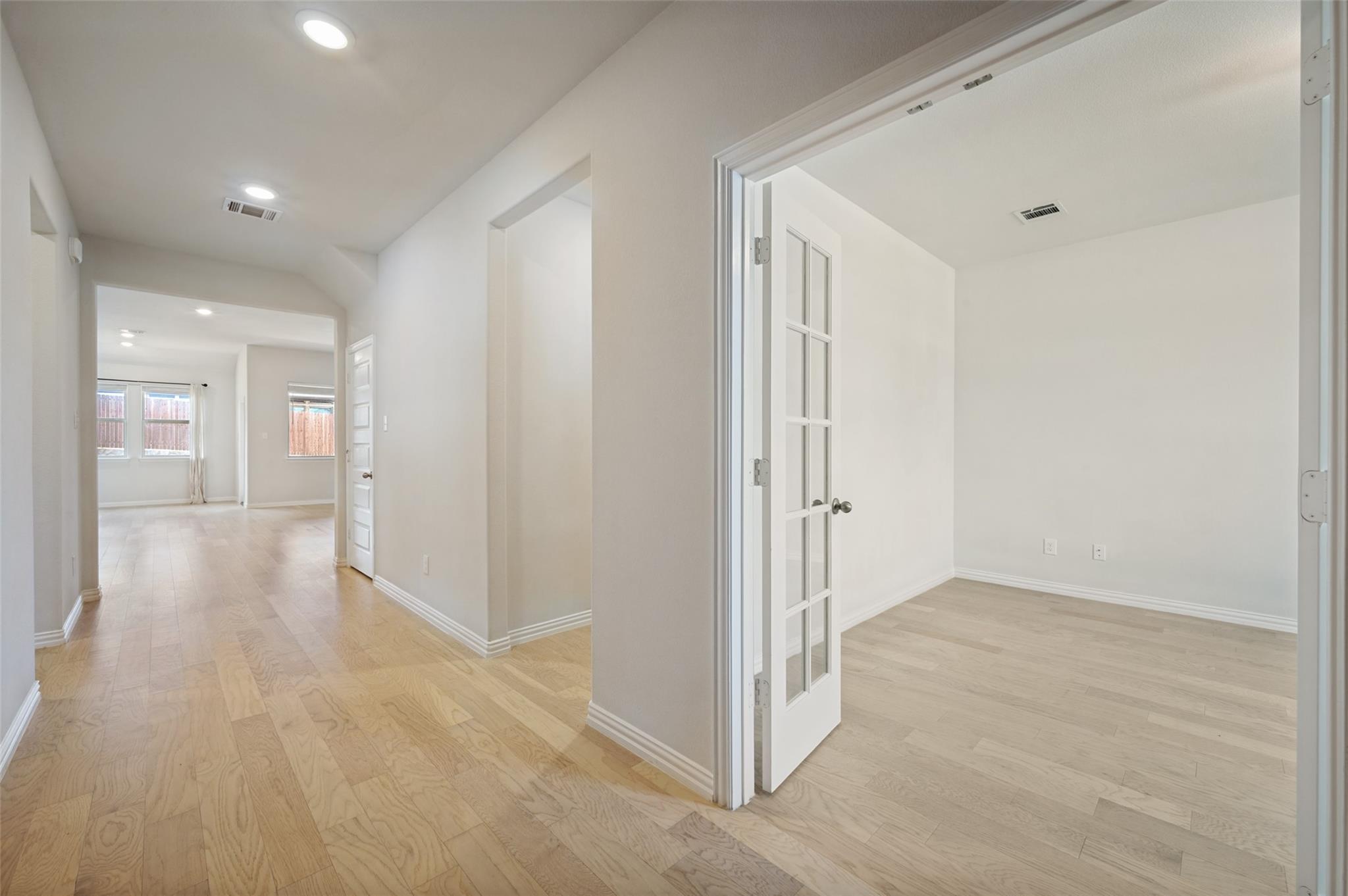 property viewer photo 3