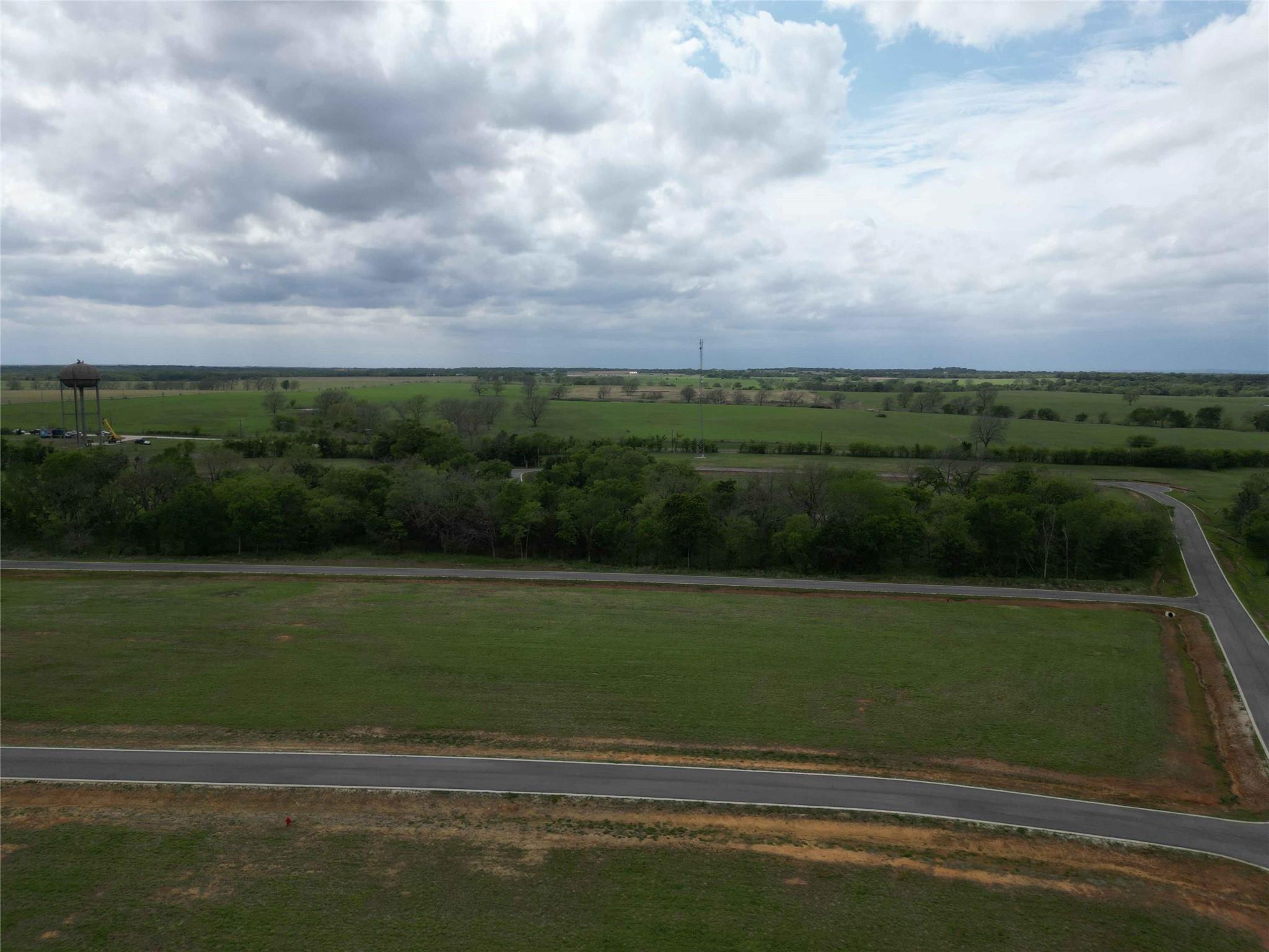 main property photo 4