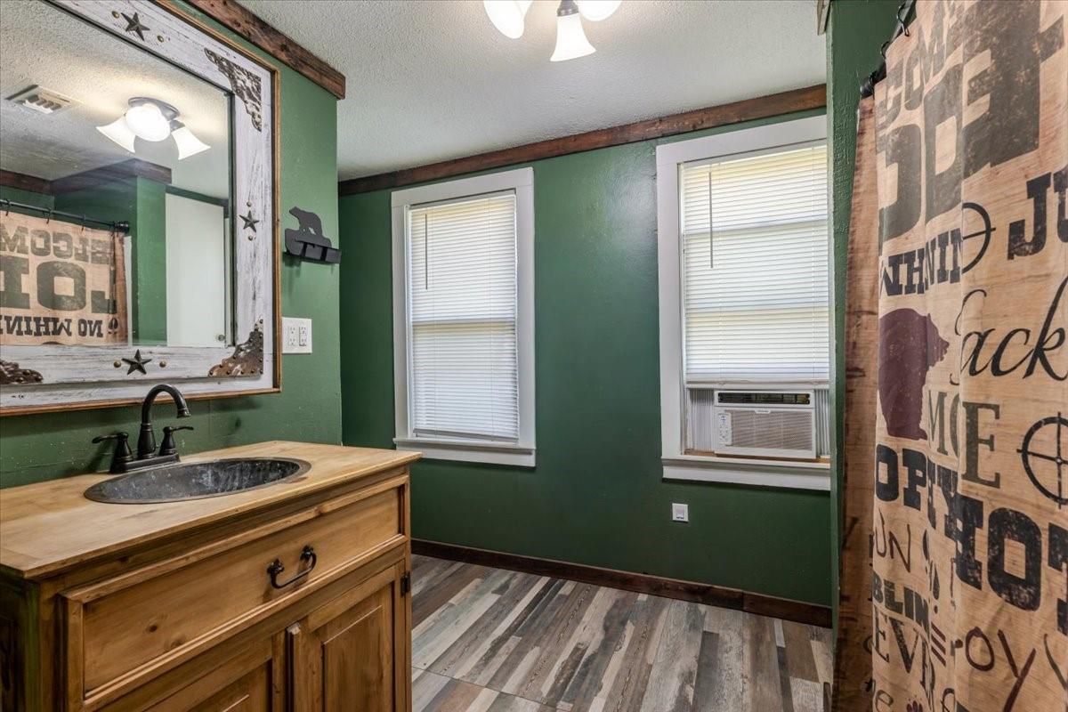 property viewer photo 9