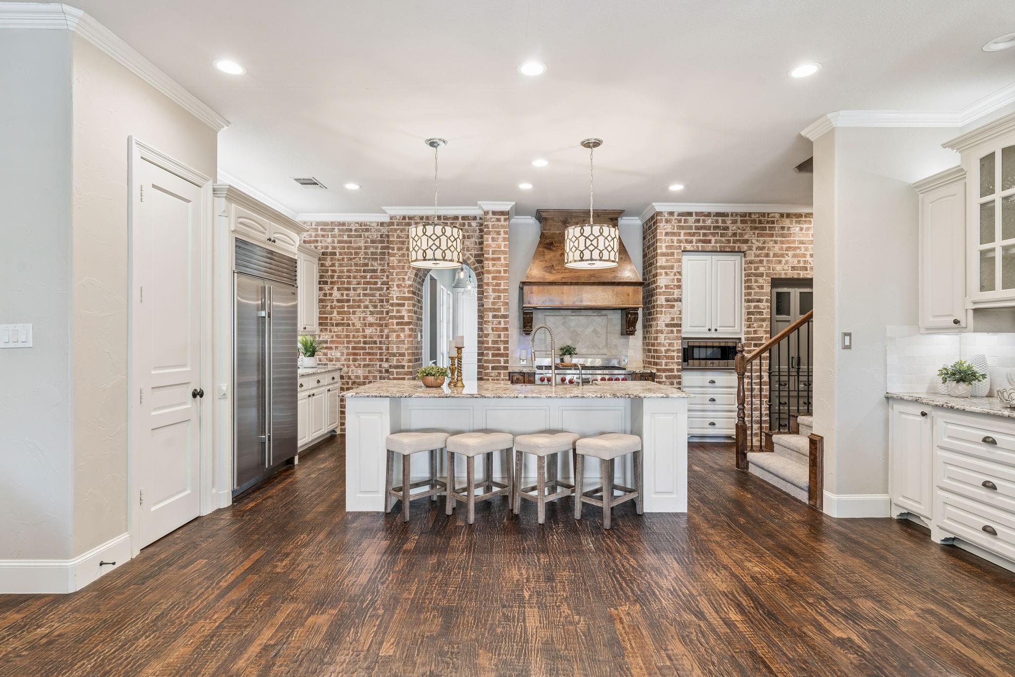 main property photo 14