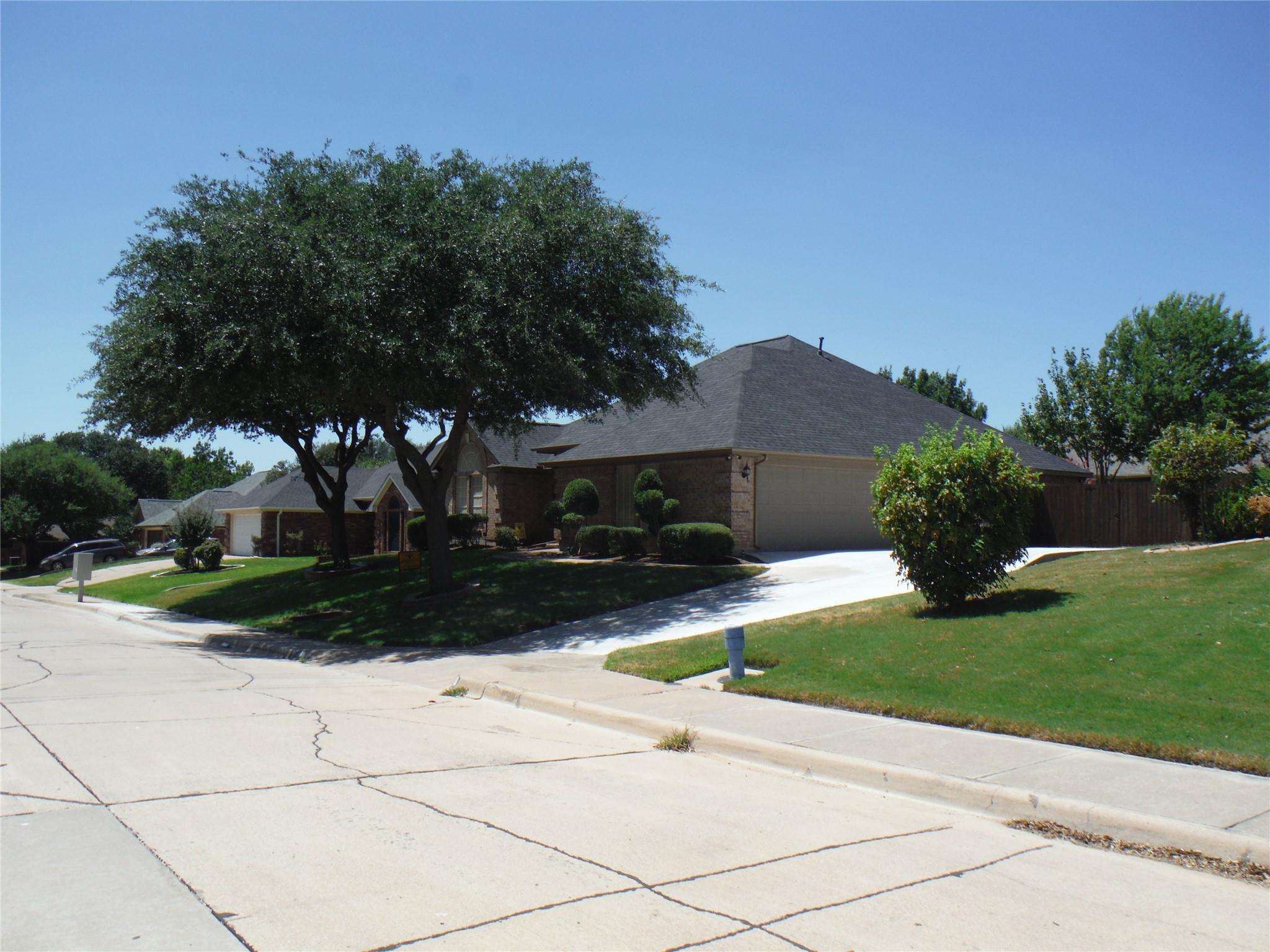 main property photo 20