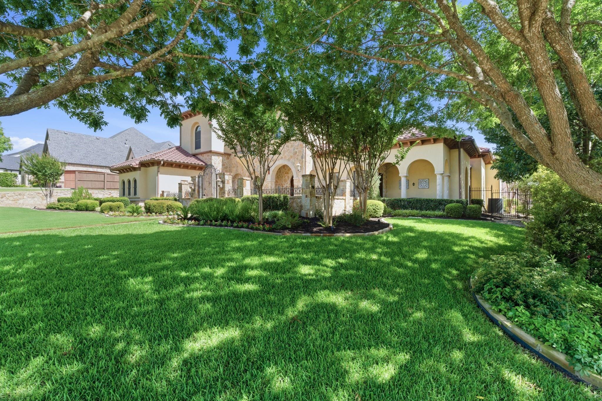 main property photo 3