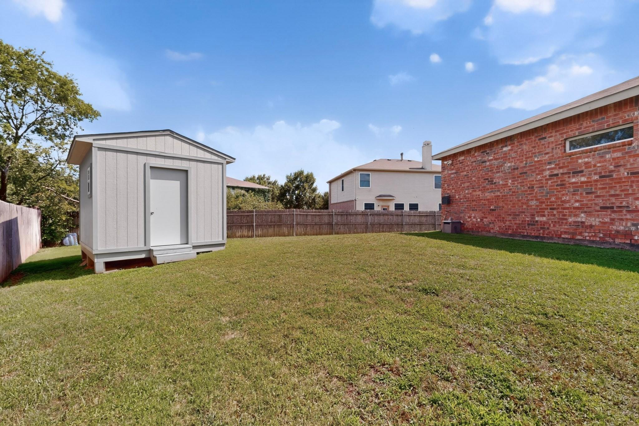 main property photo 30