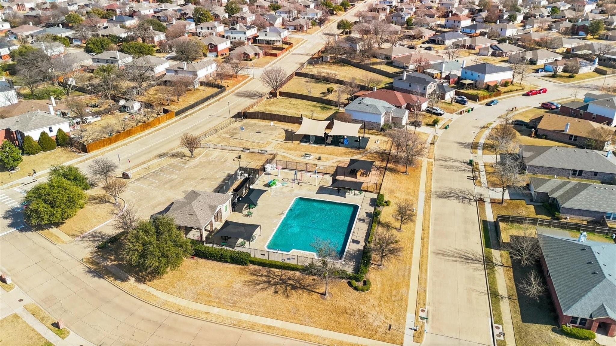 main property photo 33