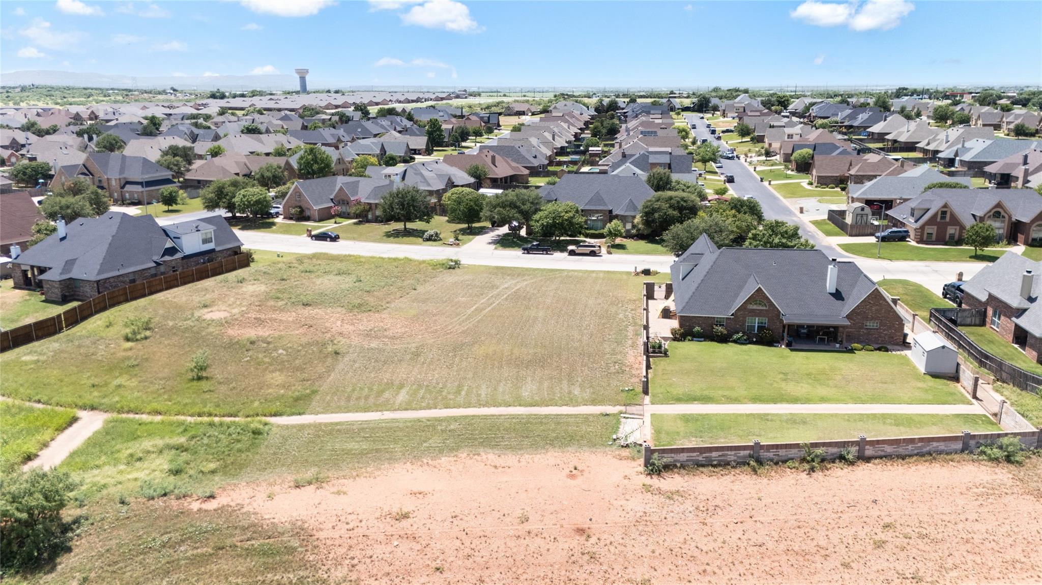 main property photo 13