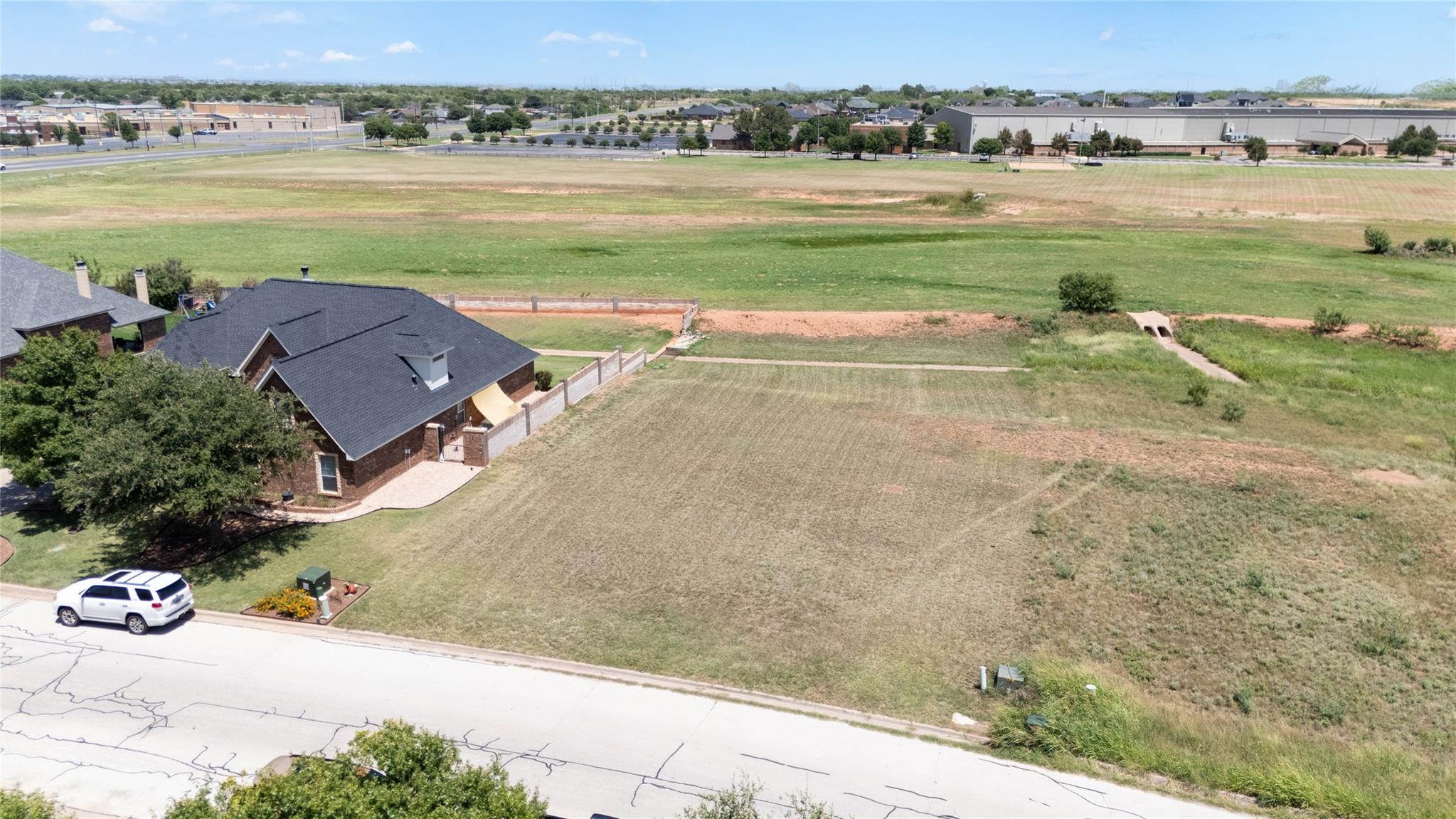 main property photo 6