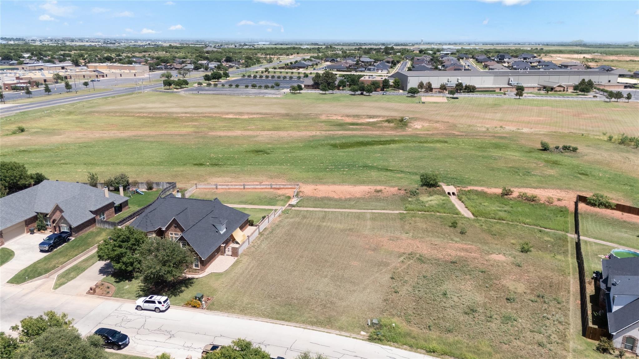 main property photo 7