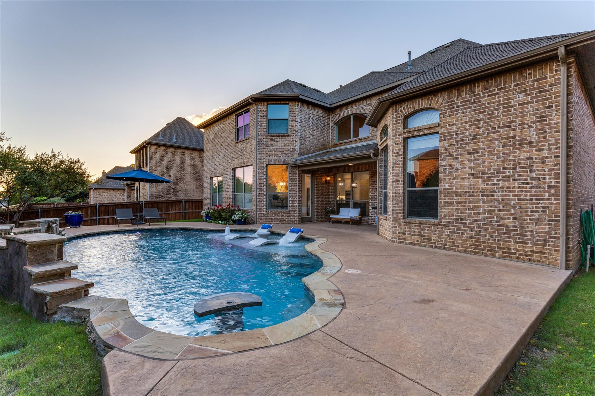 main property photo 24