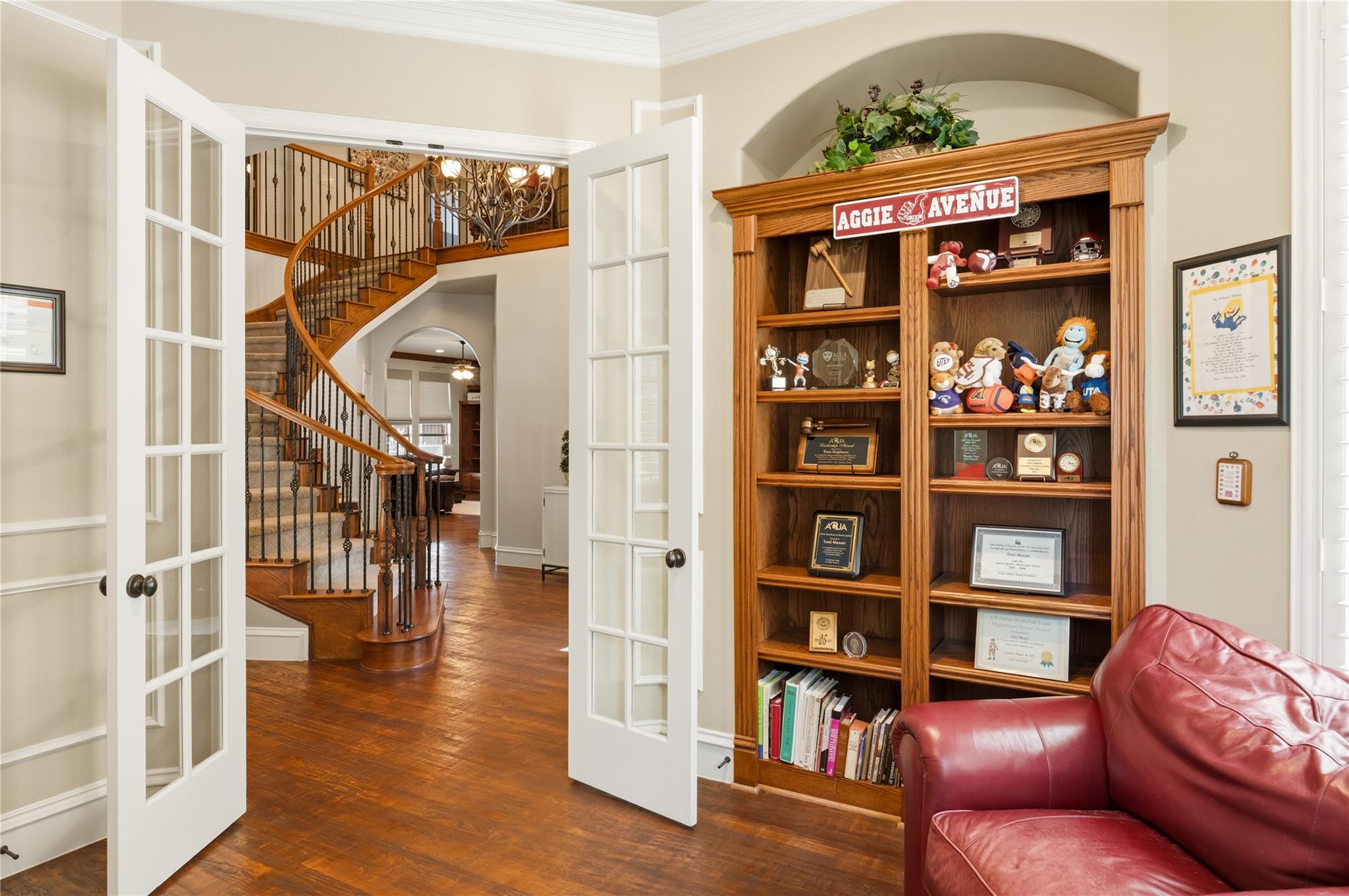 main property photo 6