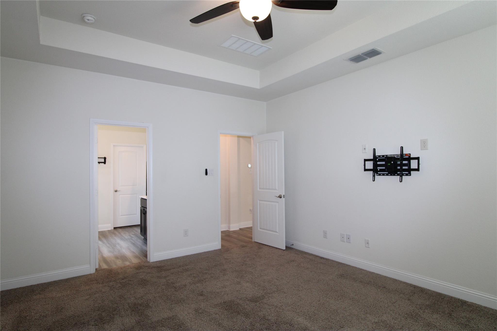 property viewer photo 7