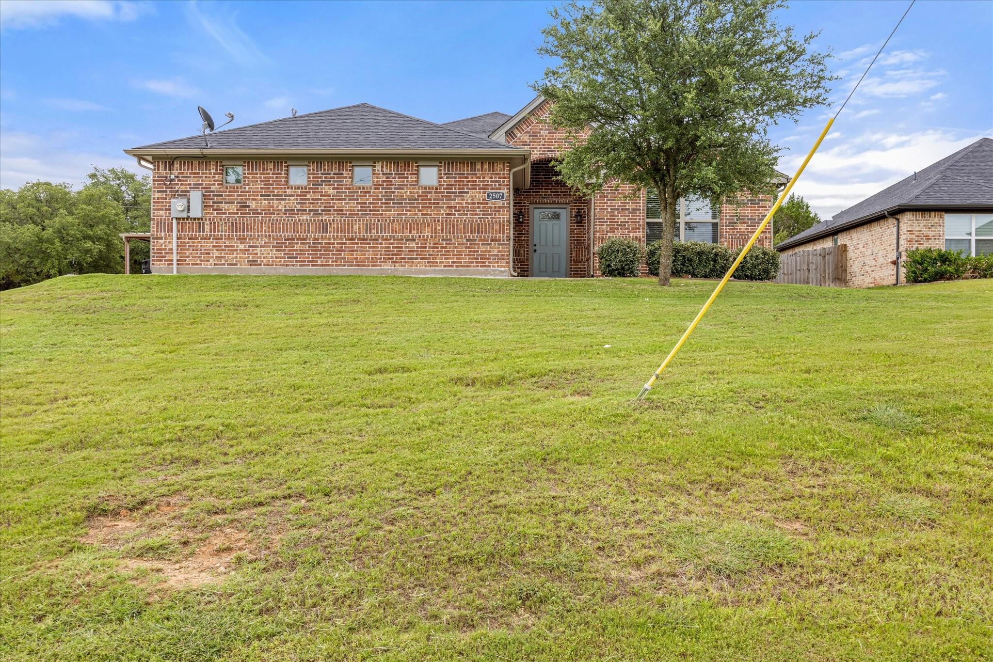 main property photo 30