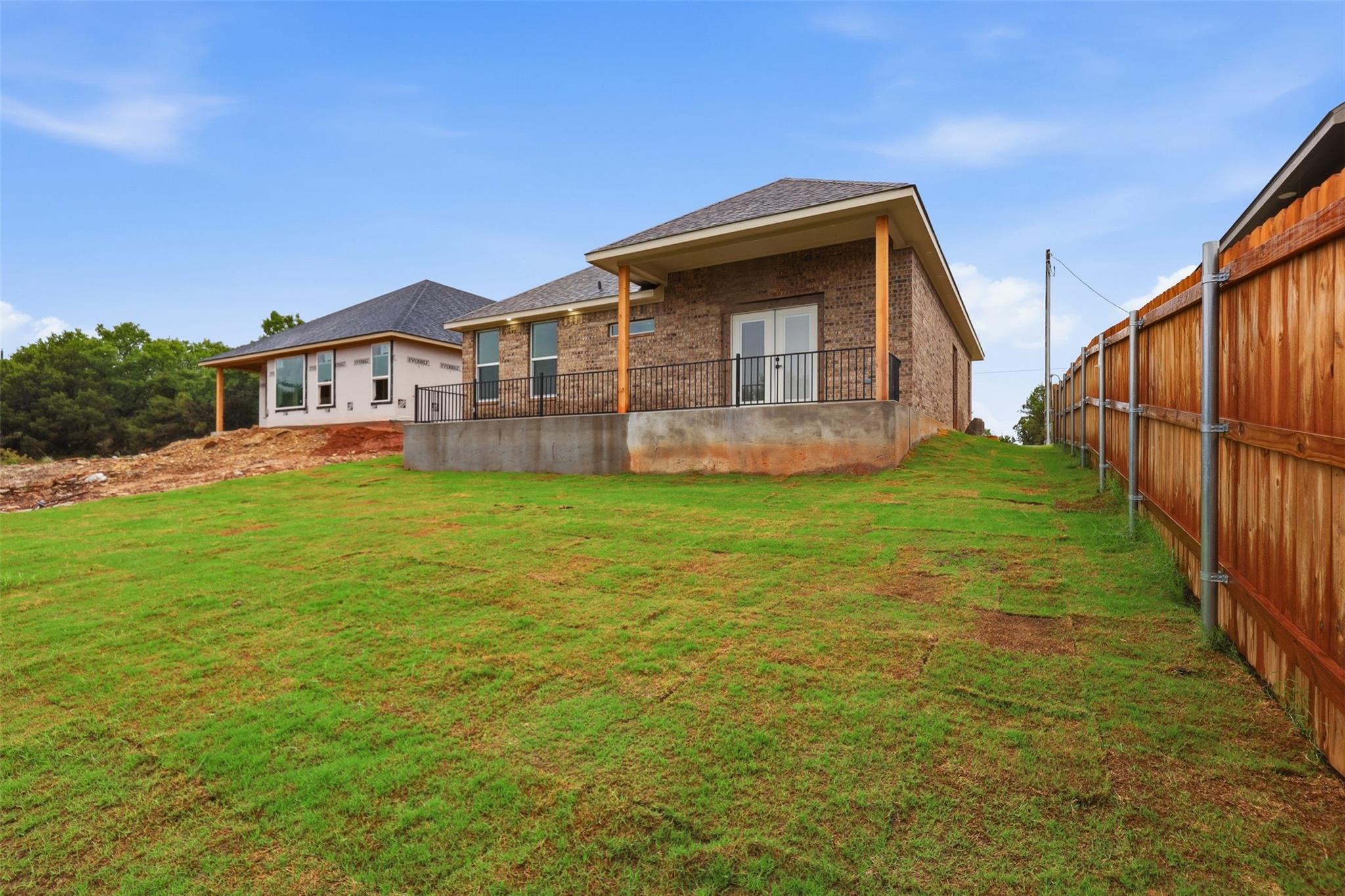 main property photo 24